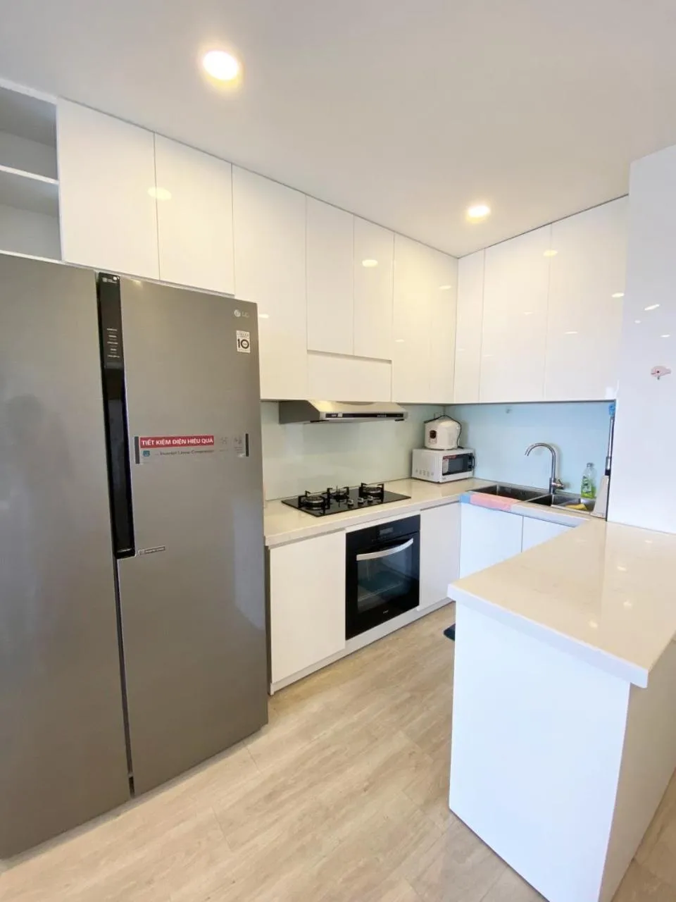 stove in Mường Thanh Grand Seaview Đà Nẵng Apartment