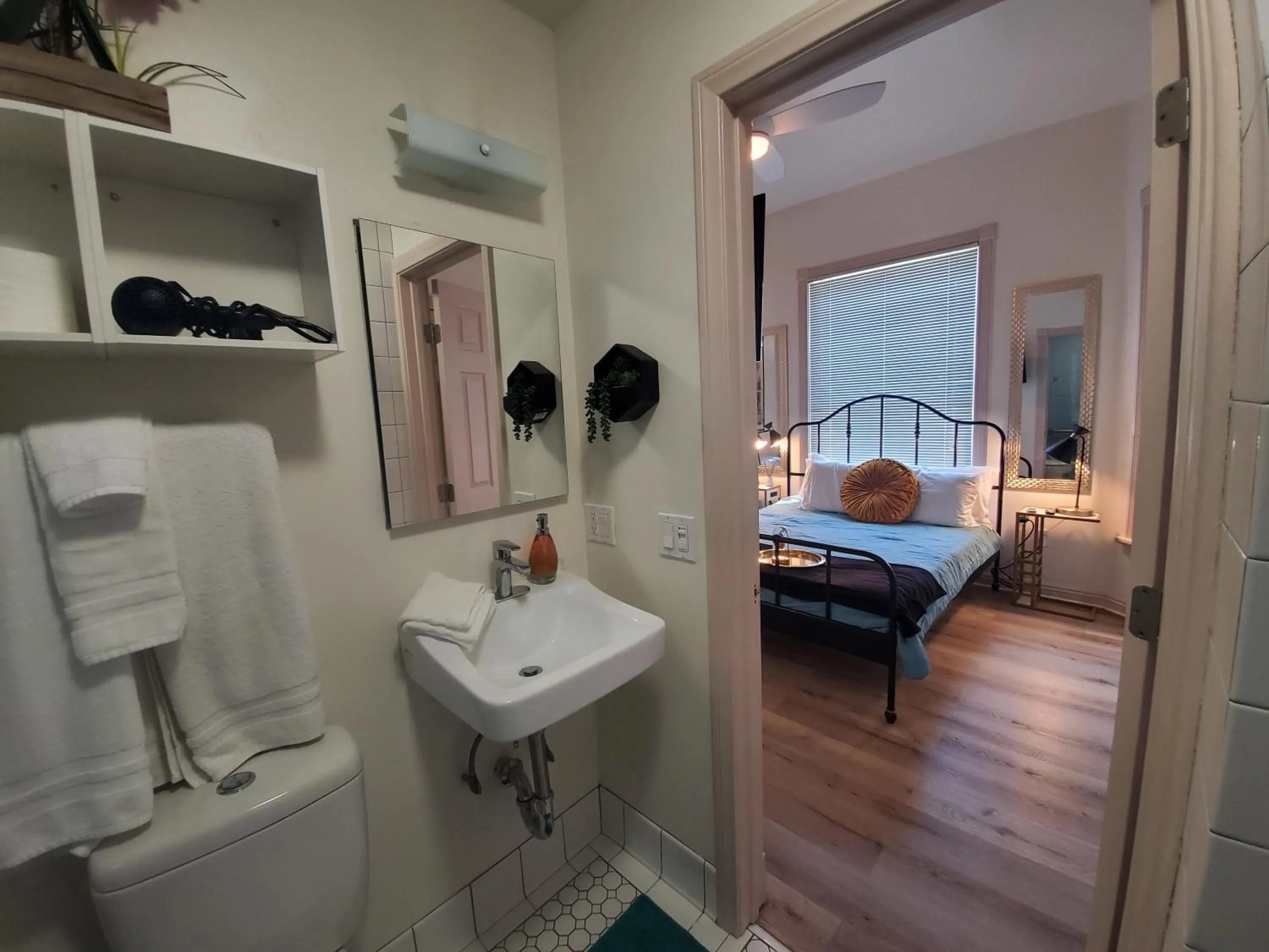 Bathroom in Somerset Hotel