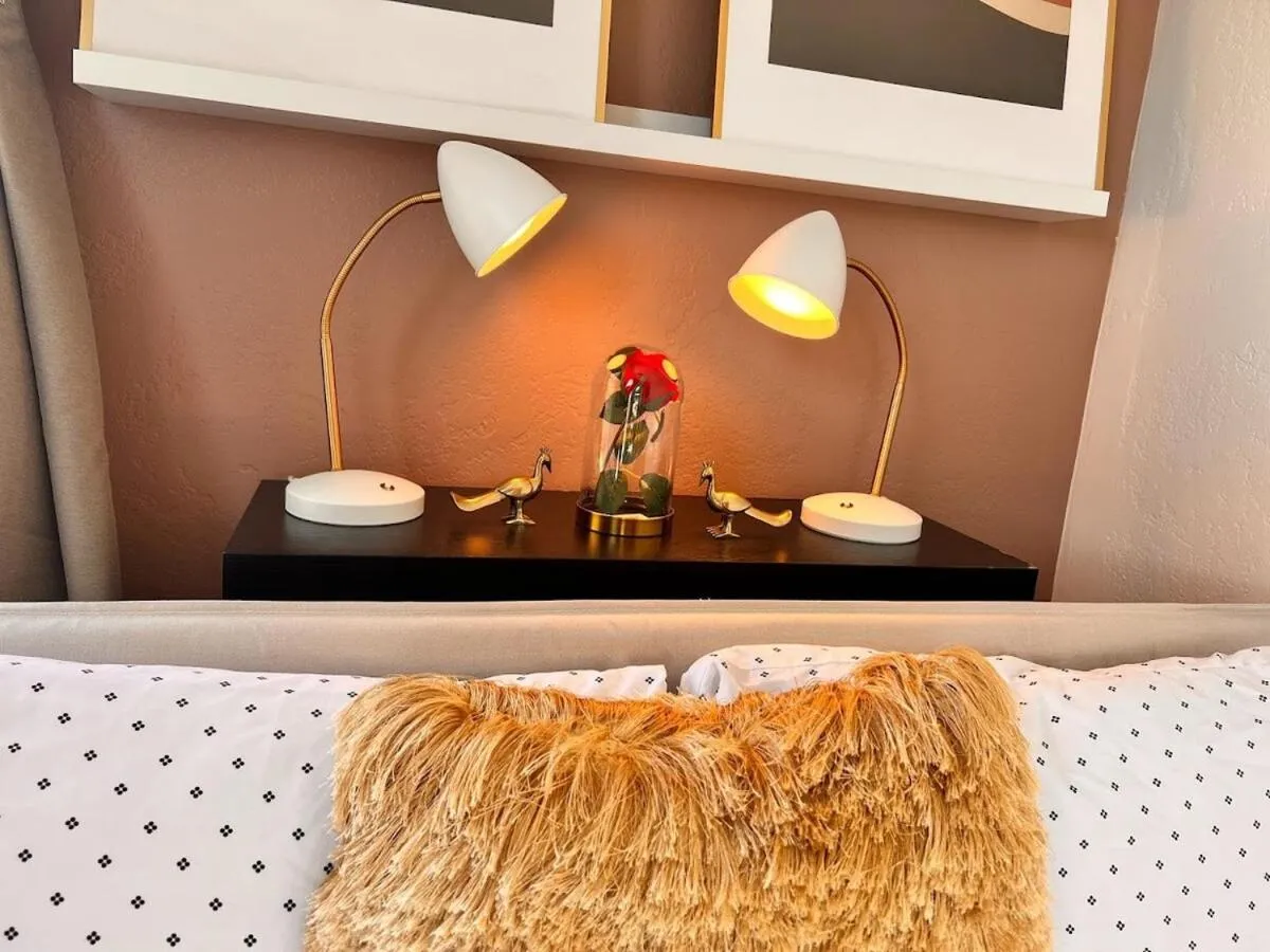 Photo of the whole room in Somerset Hotel