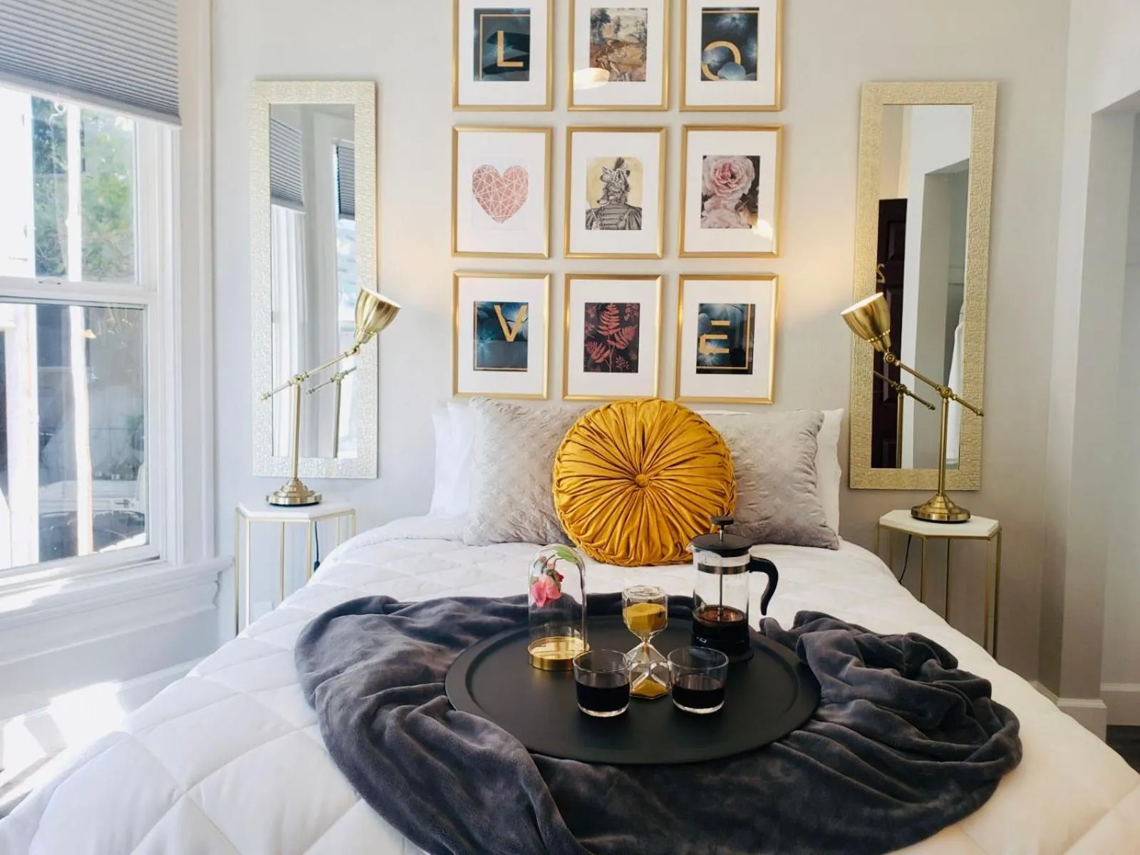 Photo of the whole room in Somerset Hotel