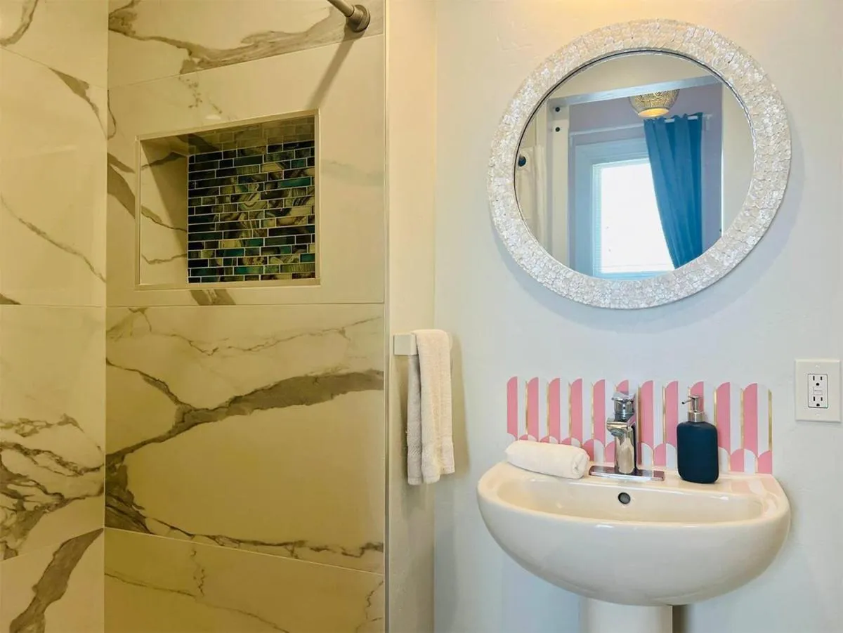 Bathroom in Somerset Hotel