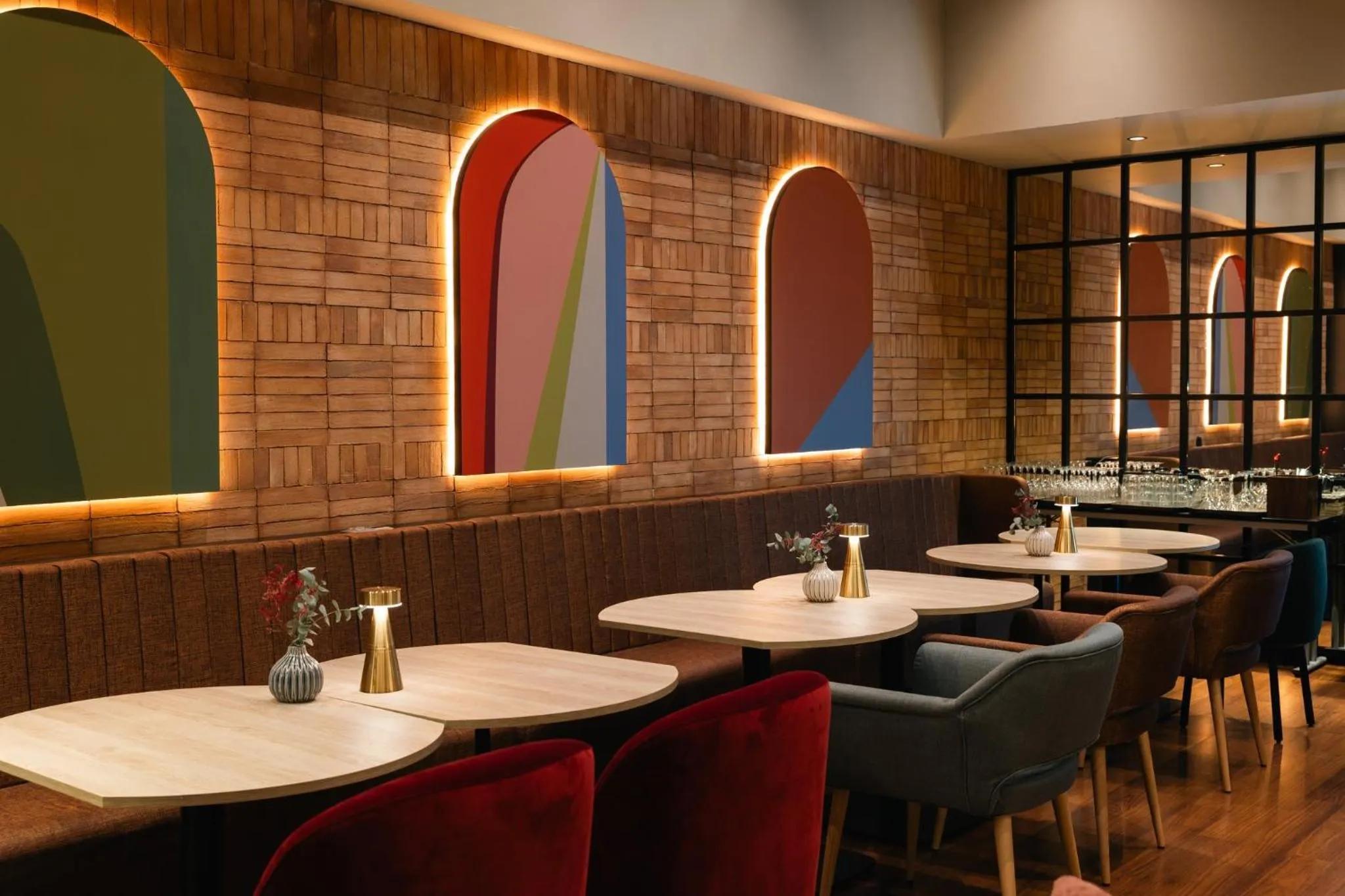 Restaurant/places to eat in Hotel Indigo Barcelona Plaza Espana by IHG