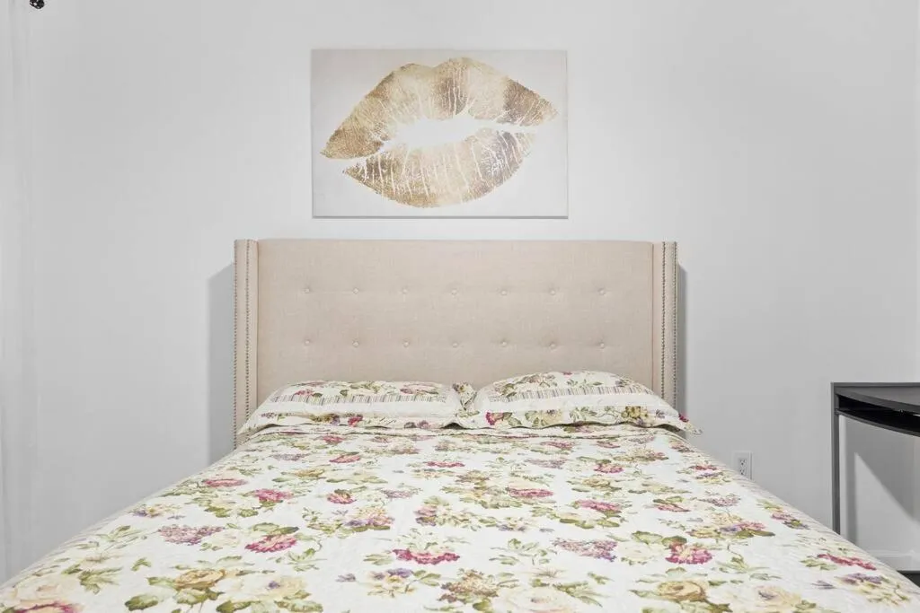 Bed in Little Havana Retreat - Newly remodeled Villa by Loan Depot Stadium!