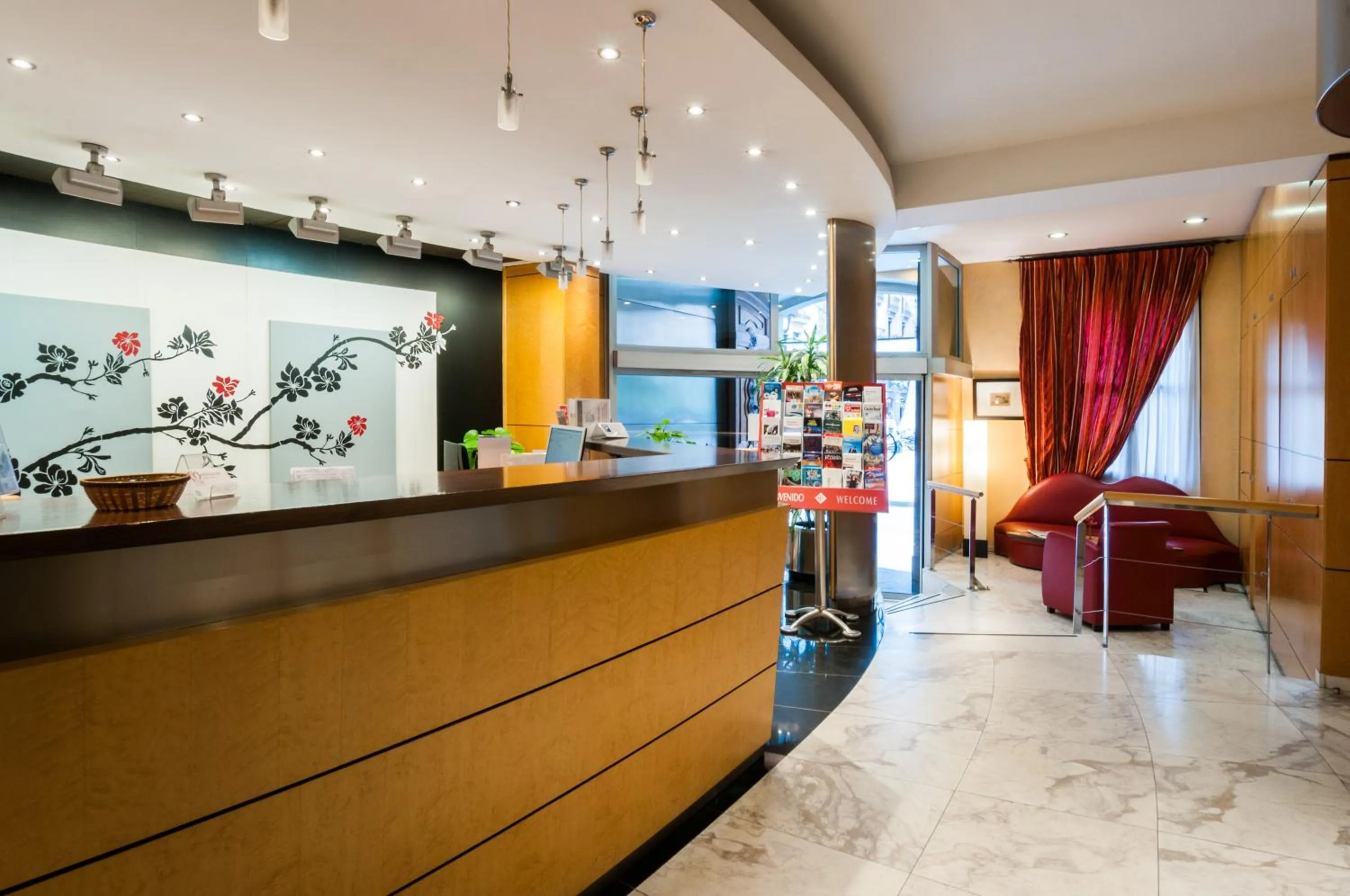 Facade/entrance in Hotel Medinaceli