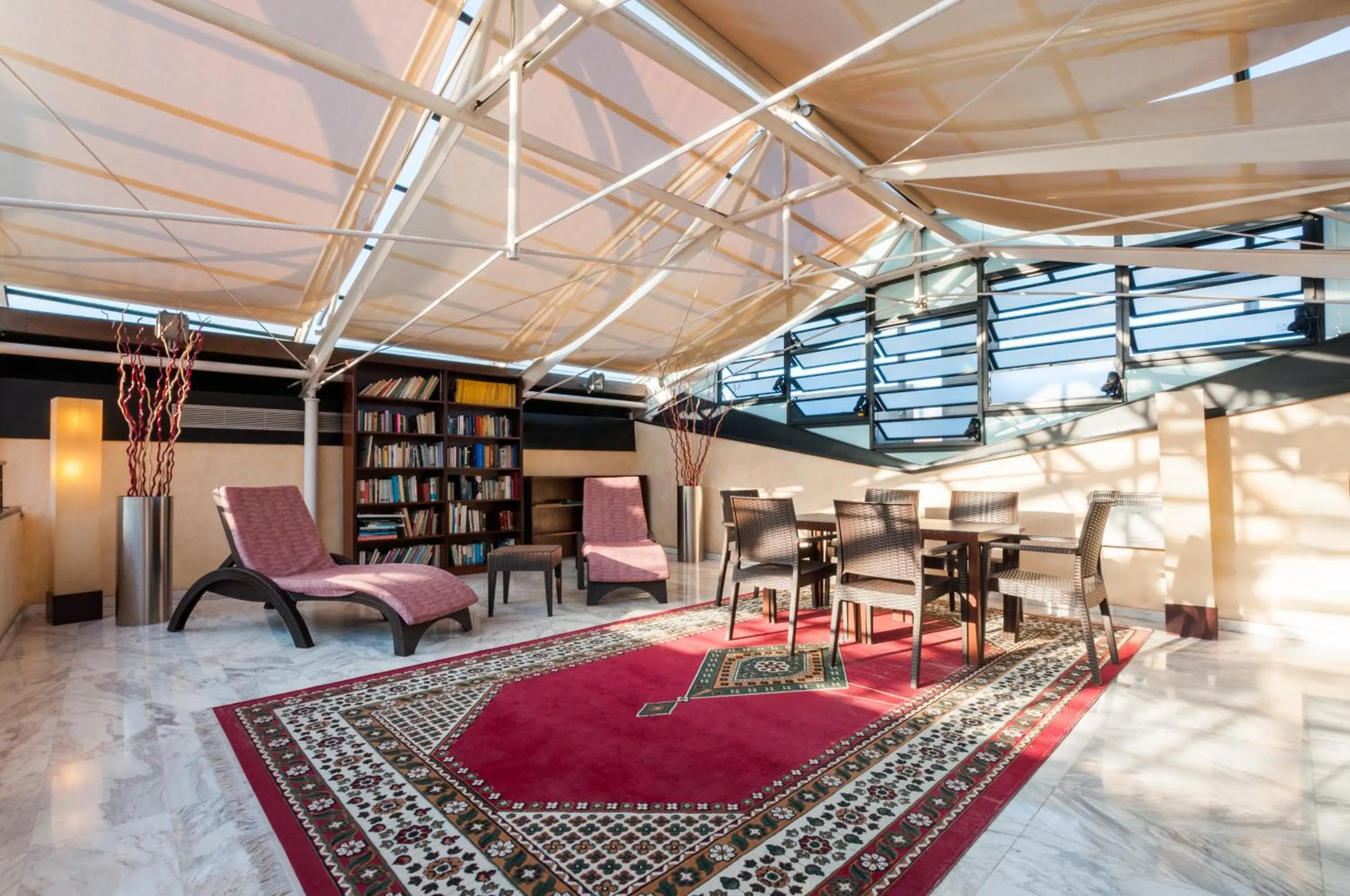 Library in Hotel Medinaceli