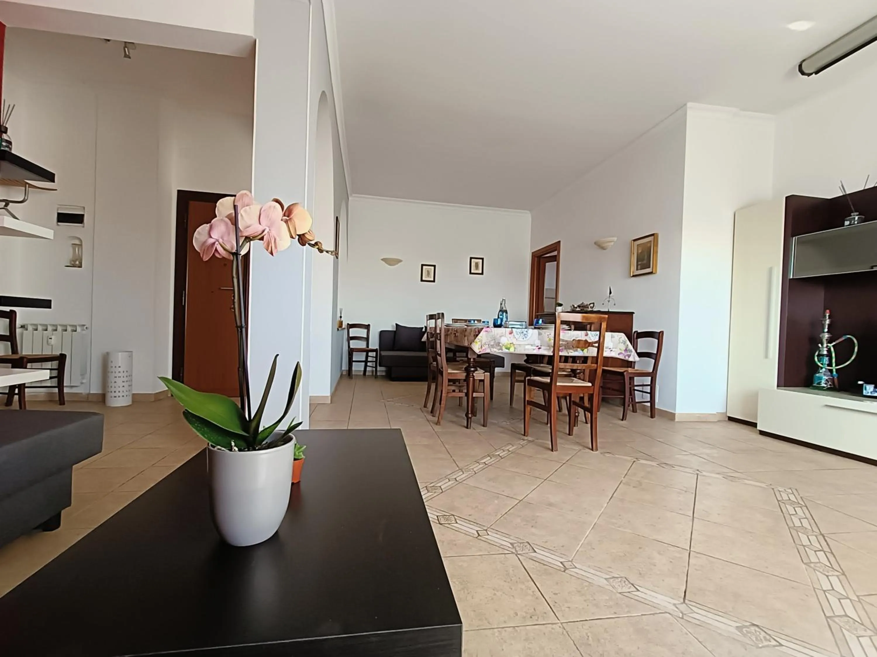 Avellini - Delightful and Spacious Apartment with terrace - near Metro A Cornelia