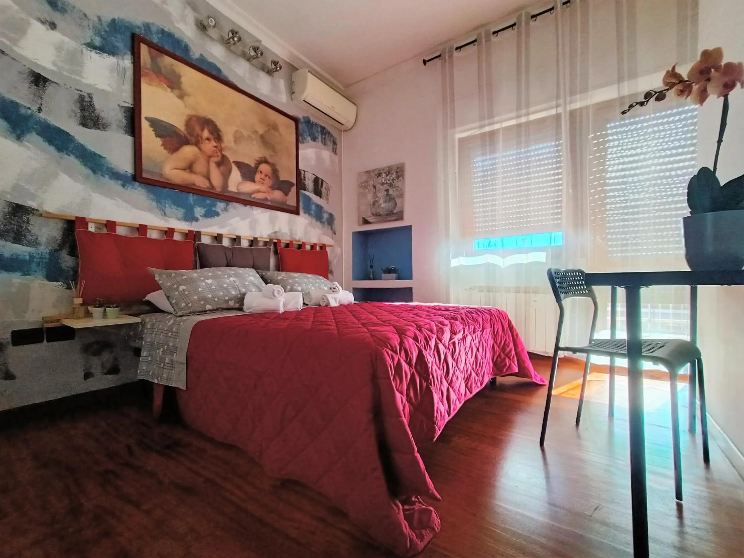 Bedroom, Bed in Avellini - Delightful and Spacious Apartment with terrace - near Metro A Cornelia