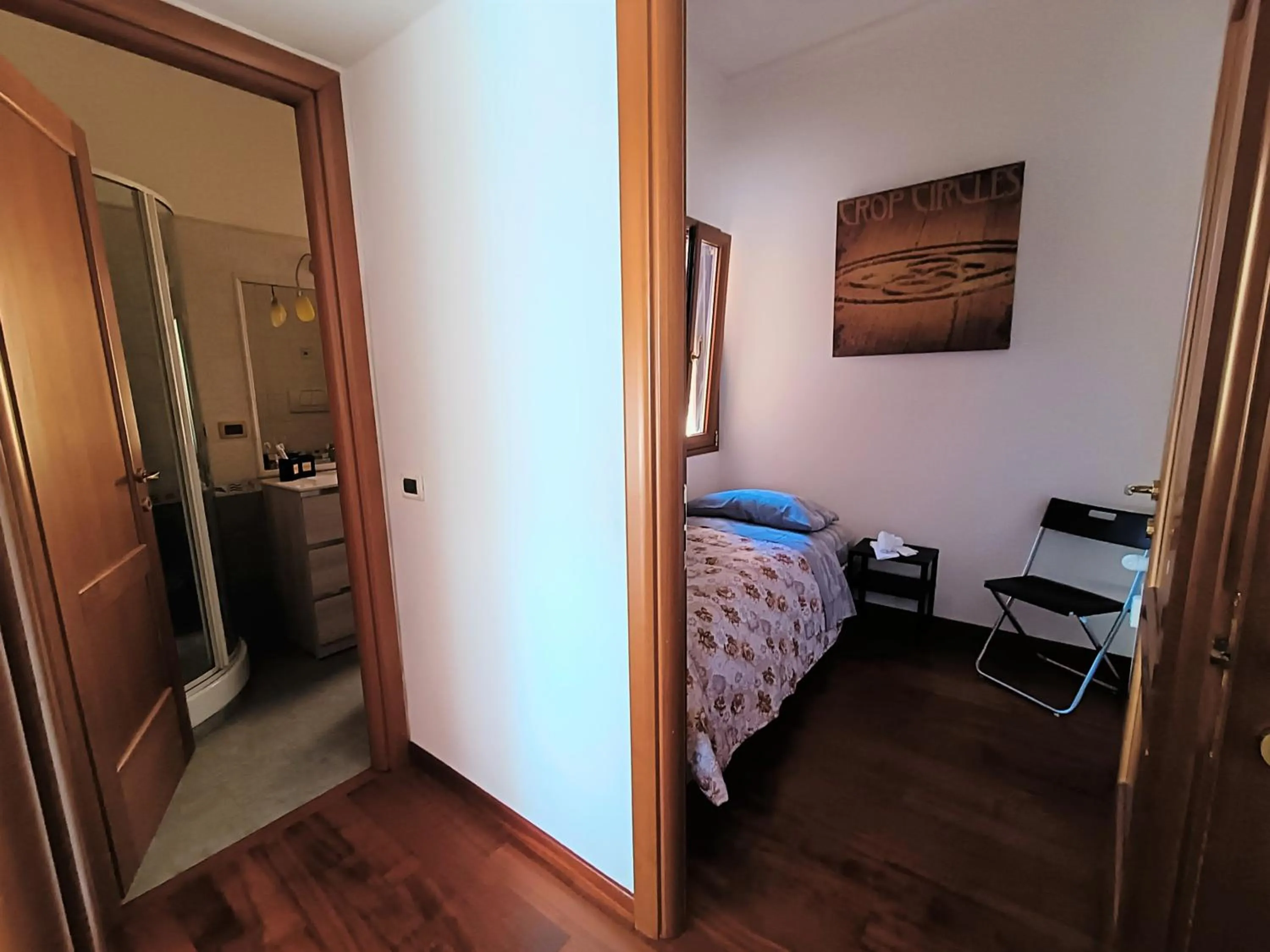 Bed in Avellini - Delightful and Spacious Apartment with terrace - near Metro A Cornelia