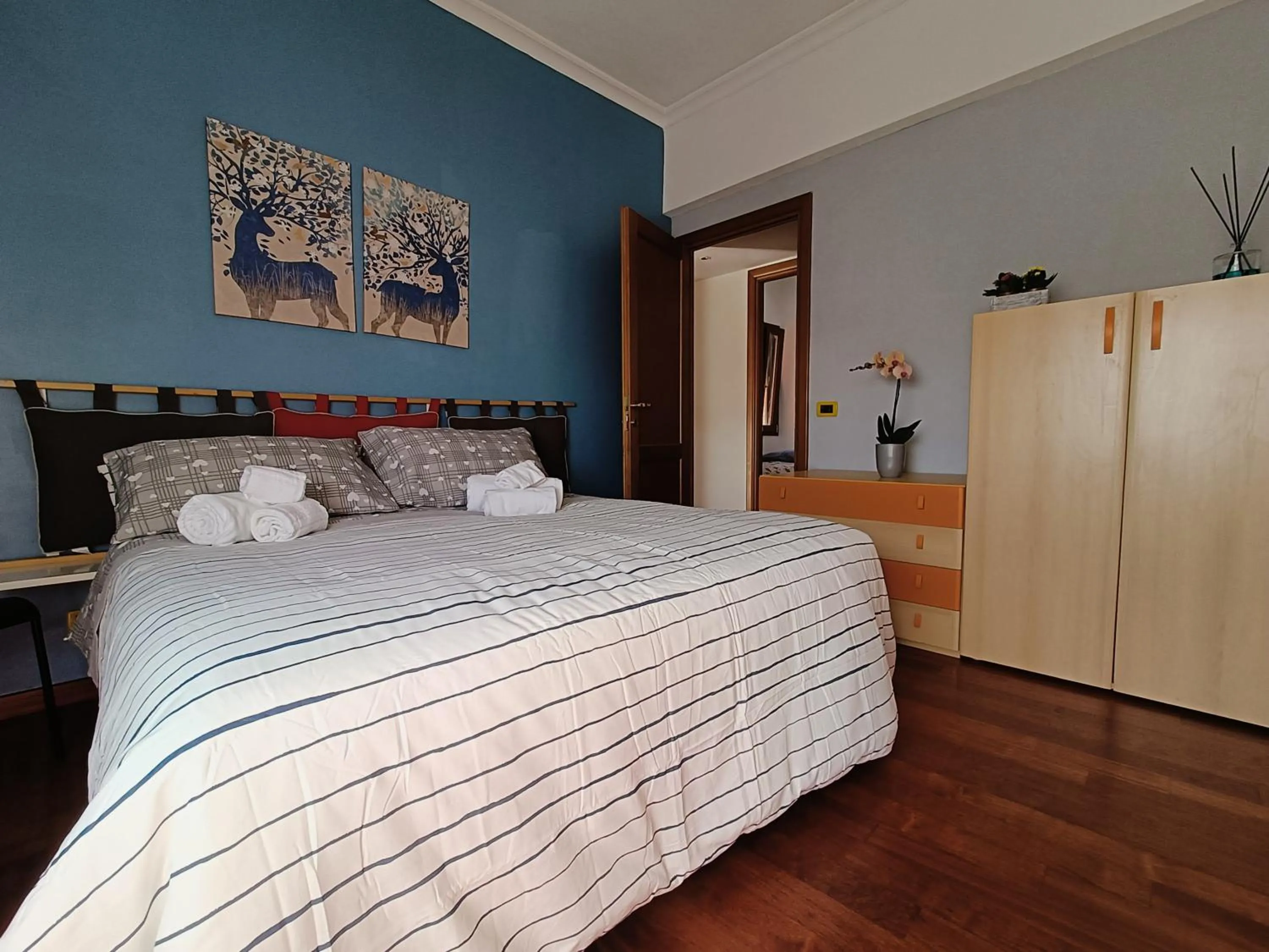 Bed in Avellini - Delightful and Spacious Apartment with terrace - near Metro A Cornelia
