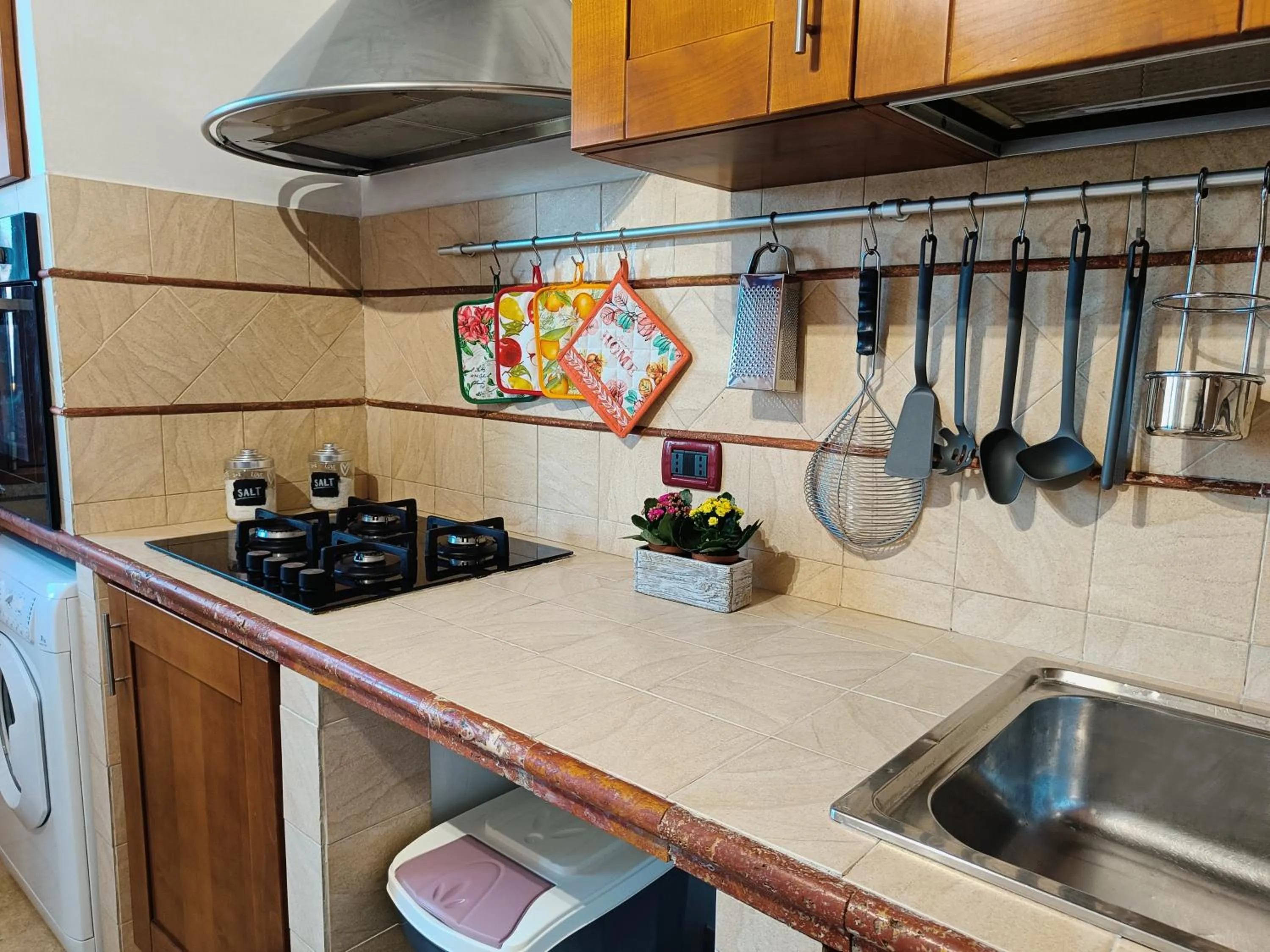 Avellini - Delightful and Spacious Apartment with terrace - near Metro A Cornelia