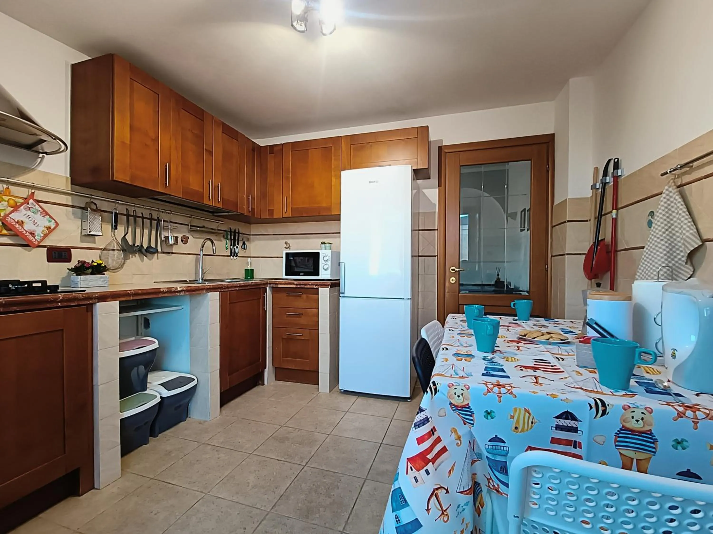 Avellini - Delightful and Spacious Apartment with terrace - near Metro A Cornelia