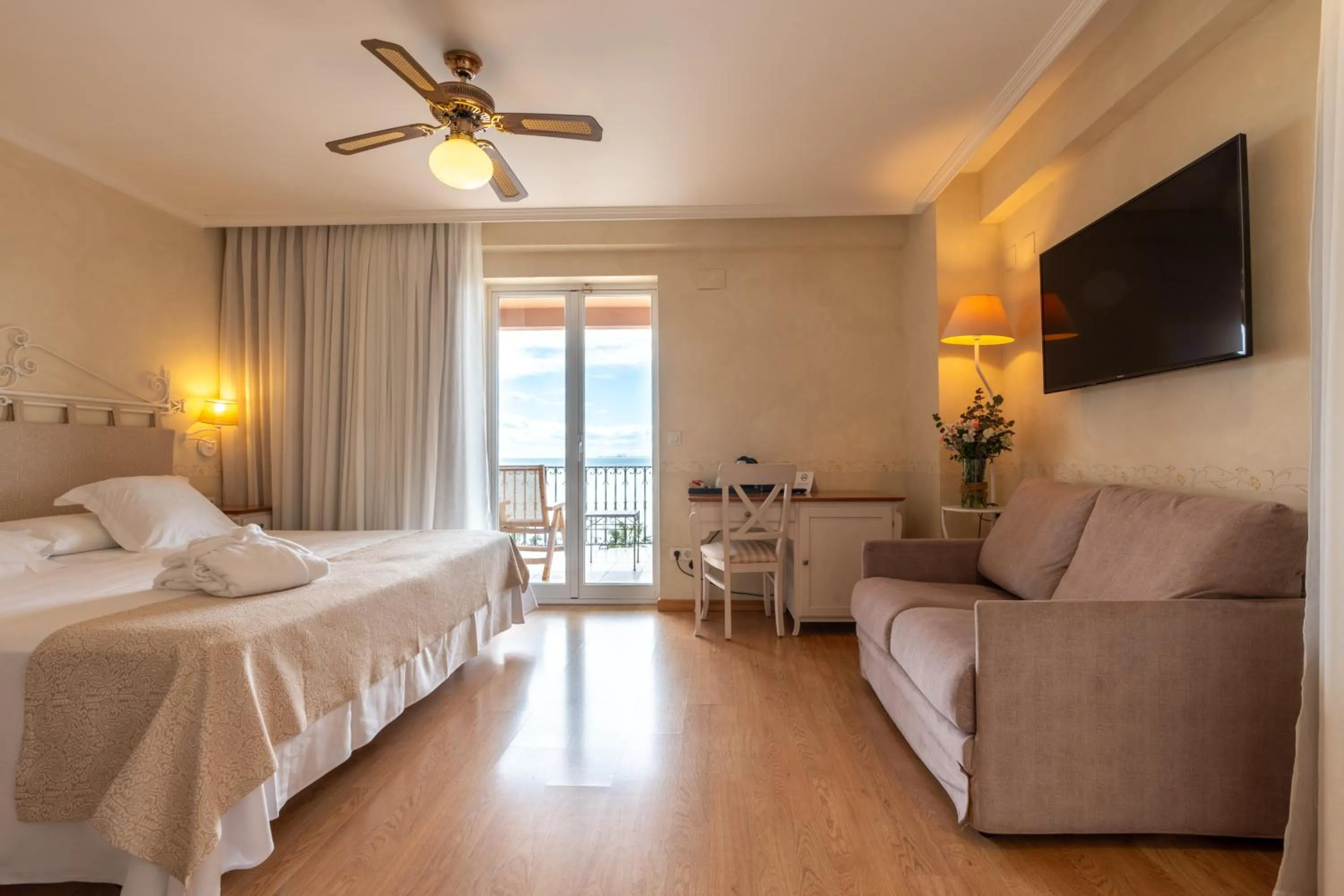 Bed in PALASIET Wellness Clinic&Thalasso 4 SUP