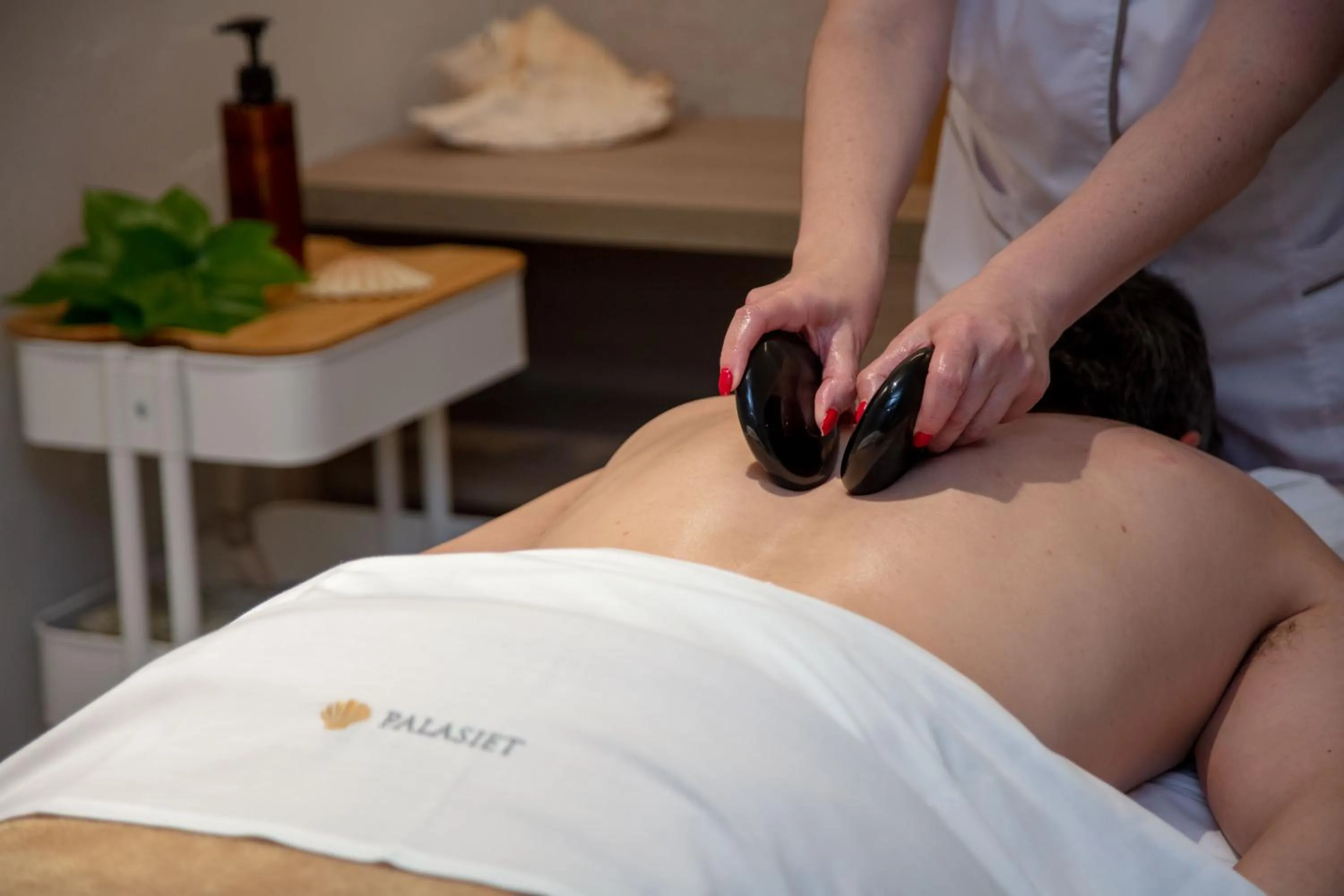 Massage in PALASIET Wellness Clinic&Thalasso 4 SUP