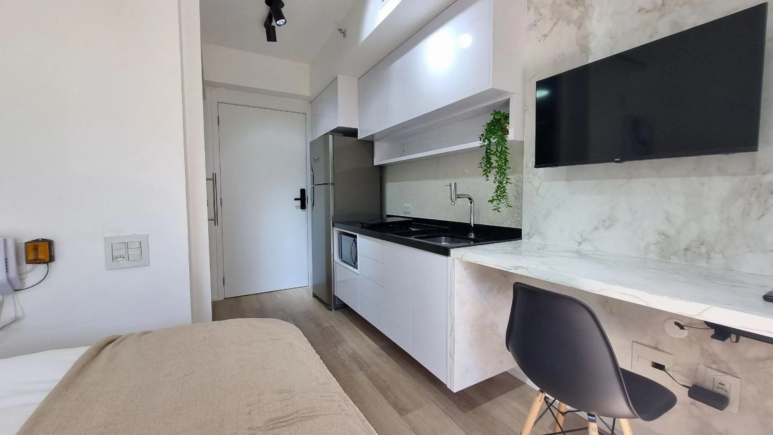 Canal do Anfitrião | Studios Jauperi