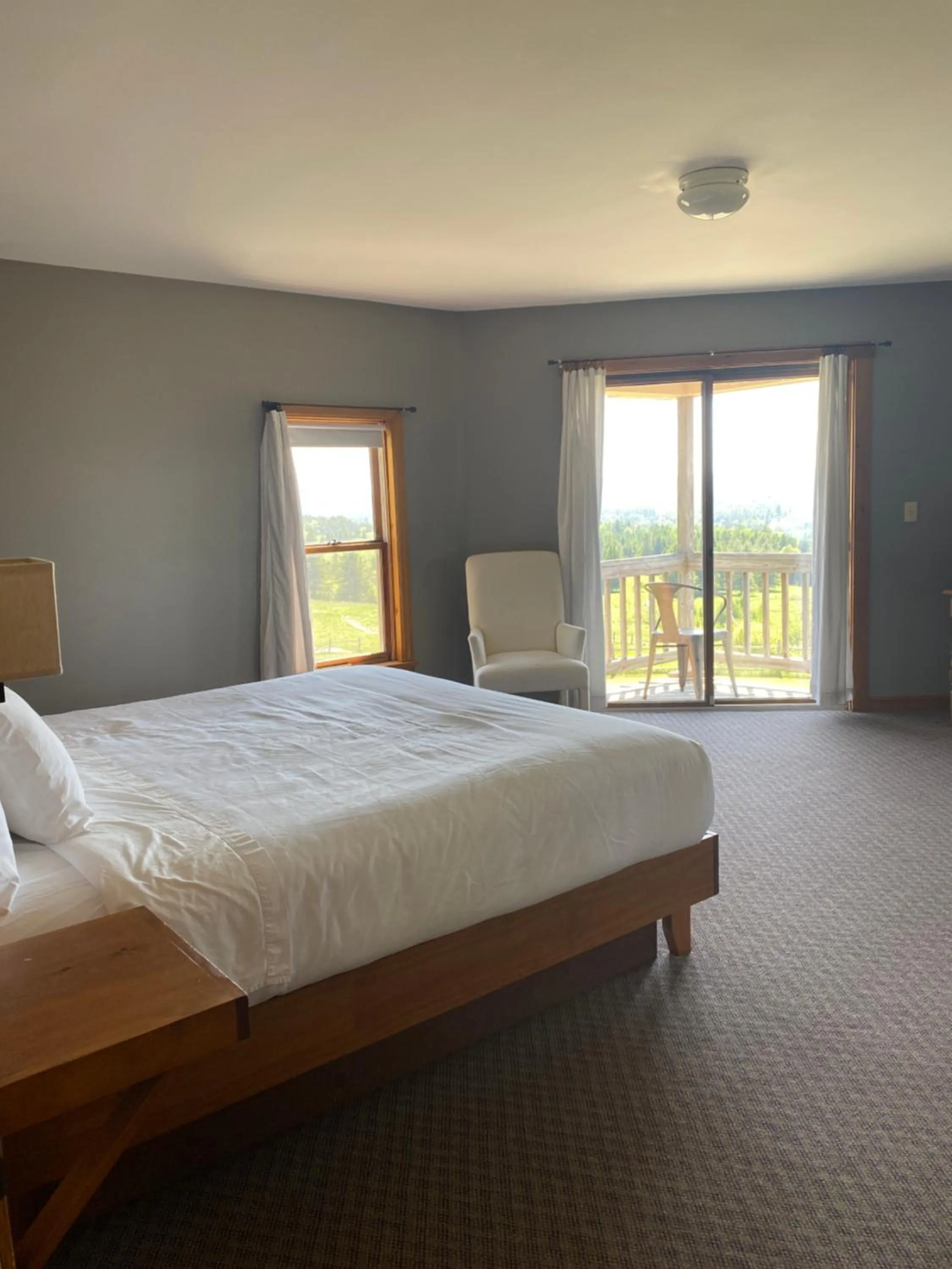 Bedroom, Bed in The Wildflower Inn