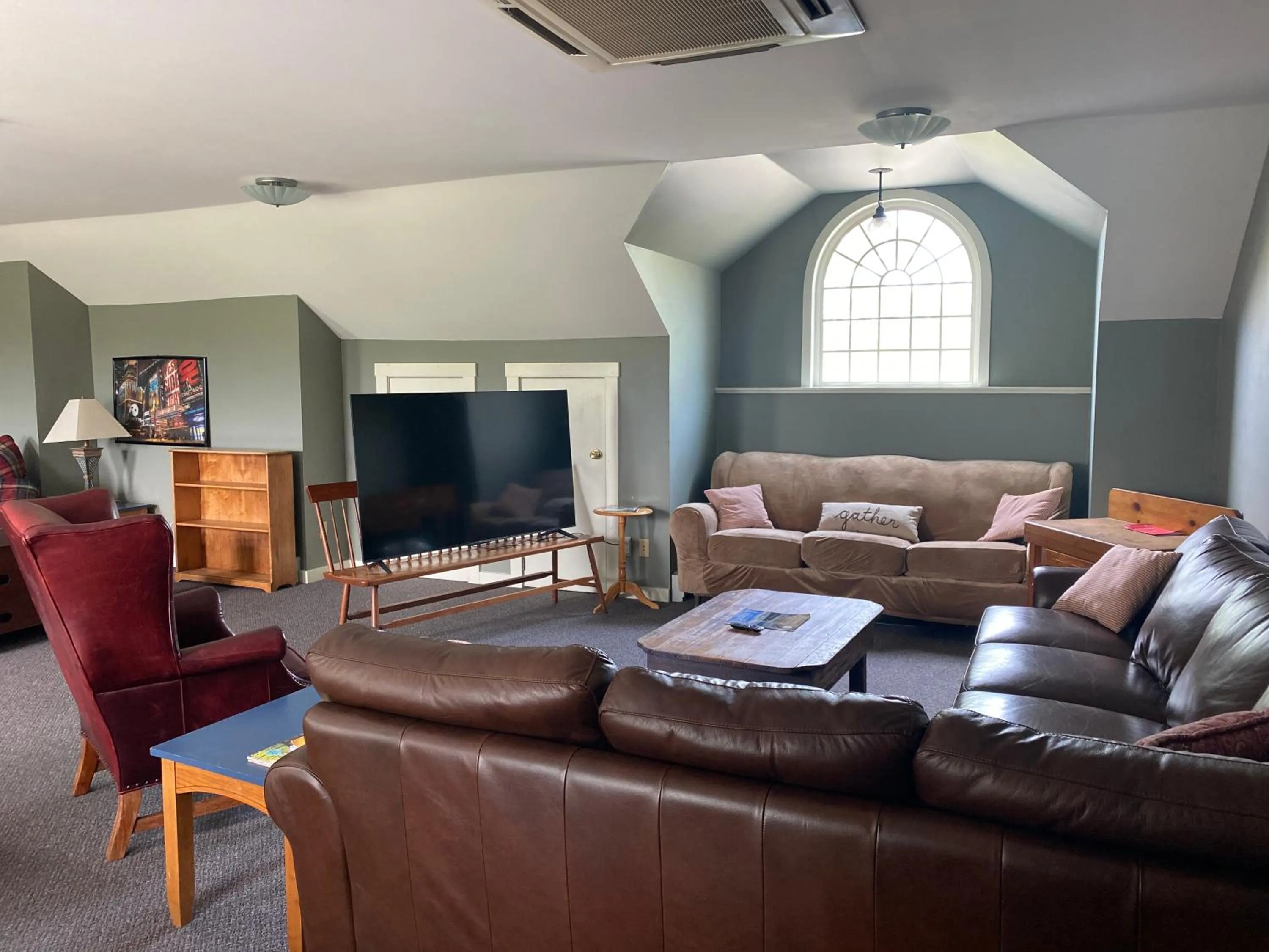 TV and multimedia in The Wildflower Inn