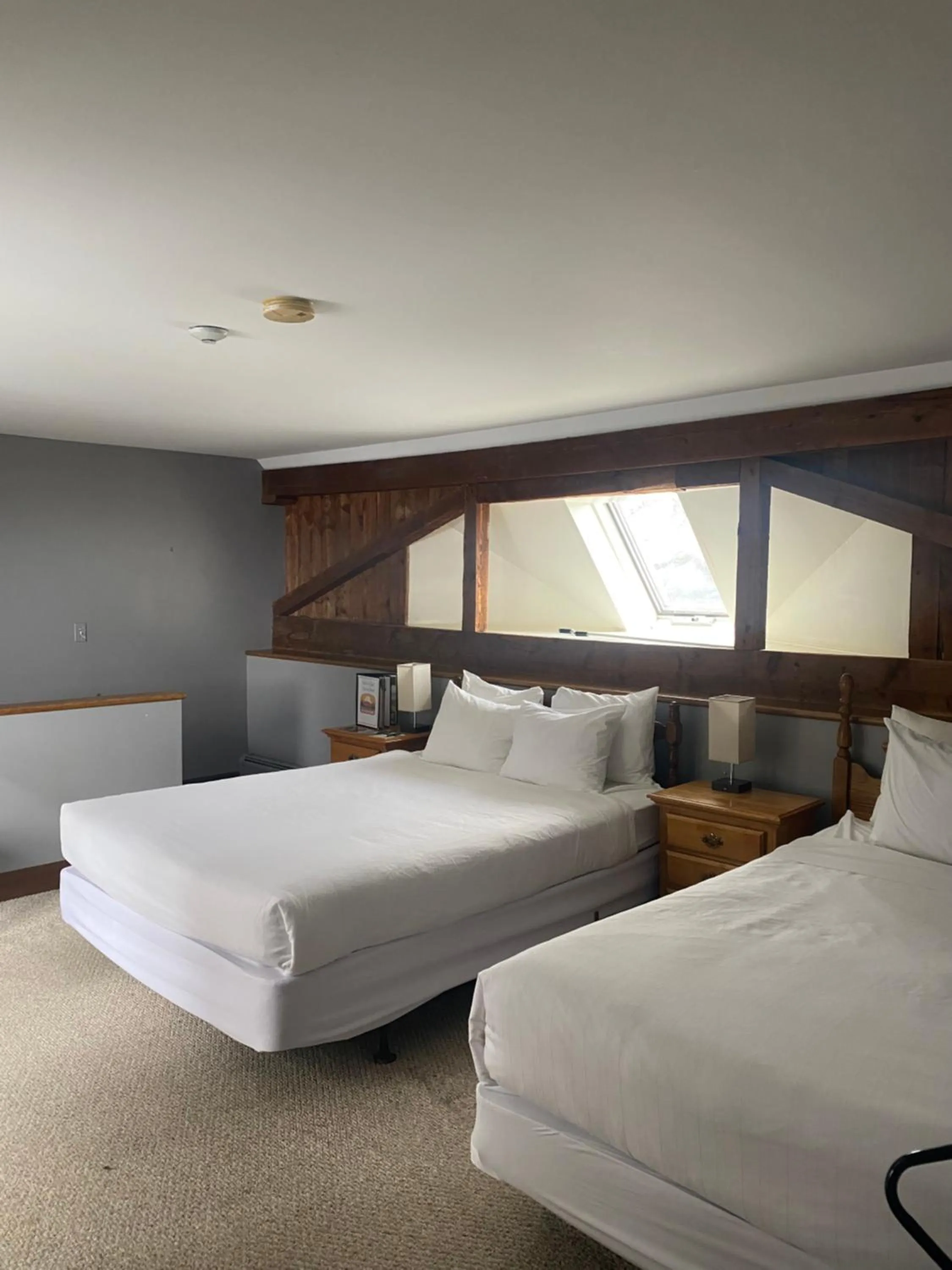 Bedroom, Bed in The Wildflower Inn