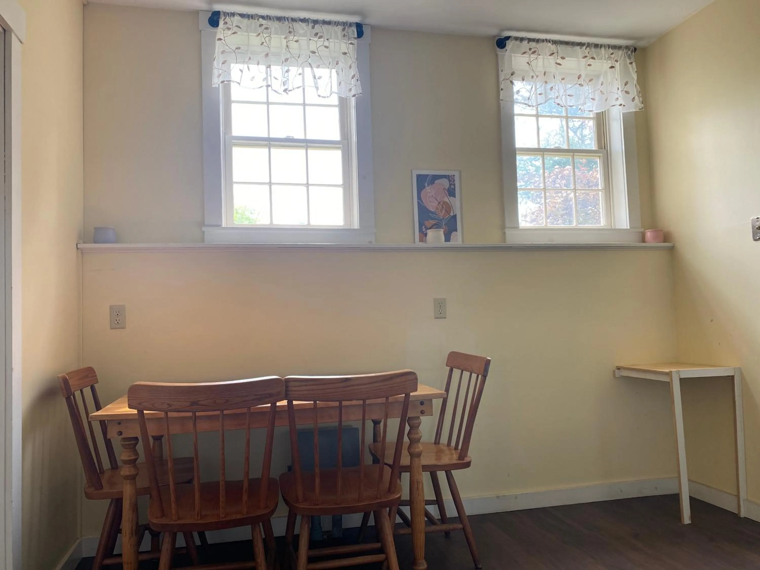 Dining area in The Wildflower Inn
