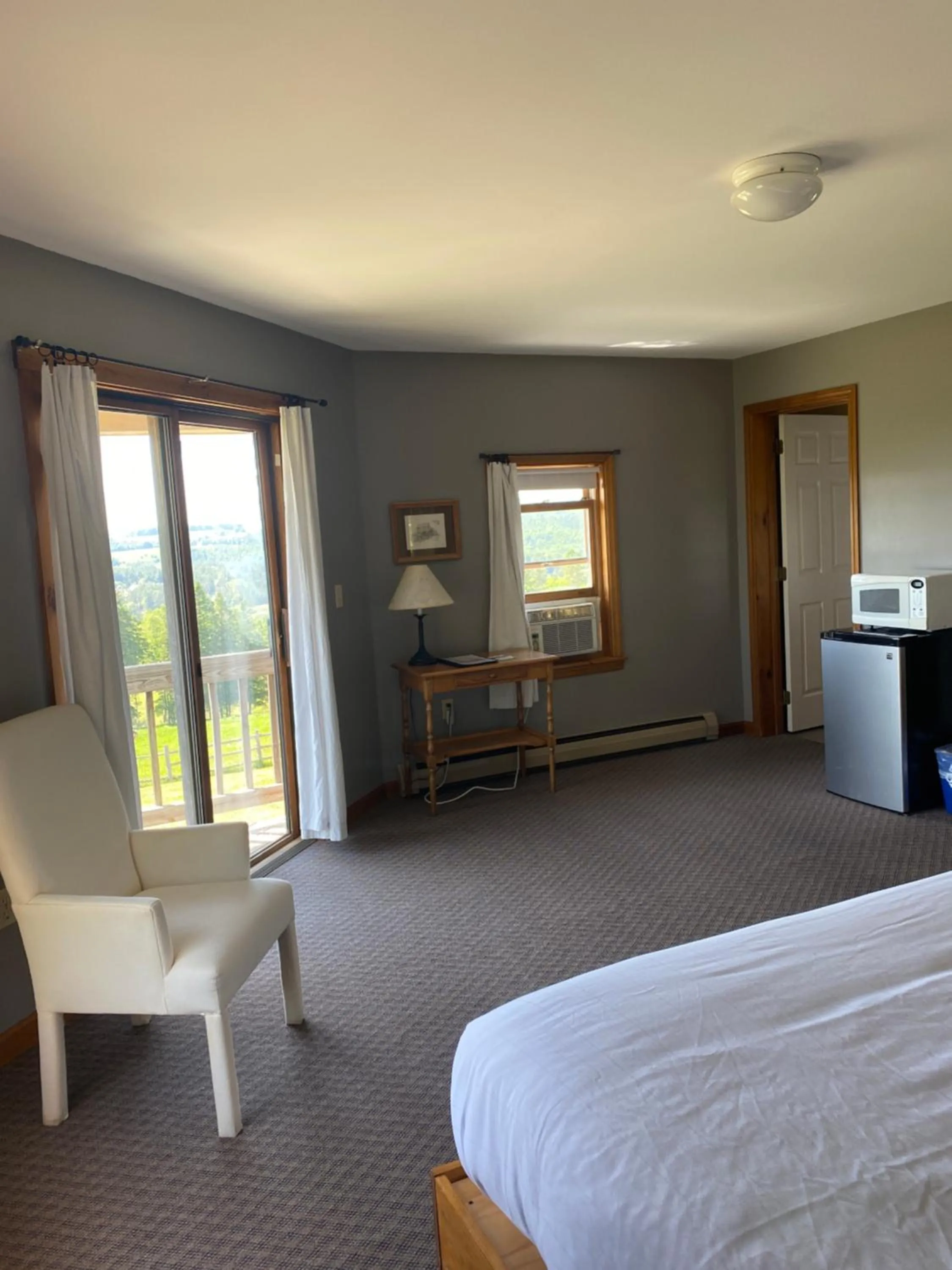 Bedroom, Bed in The Wildflower Inn