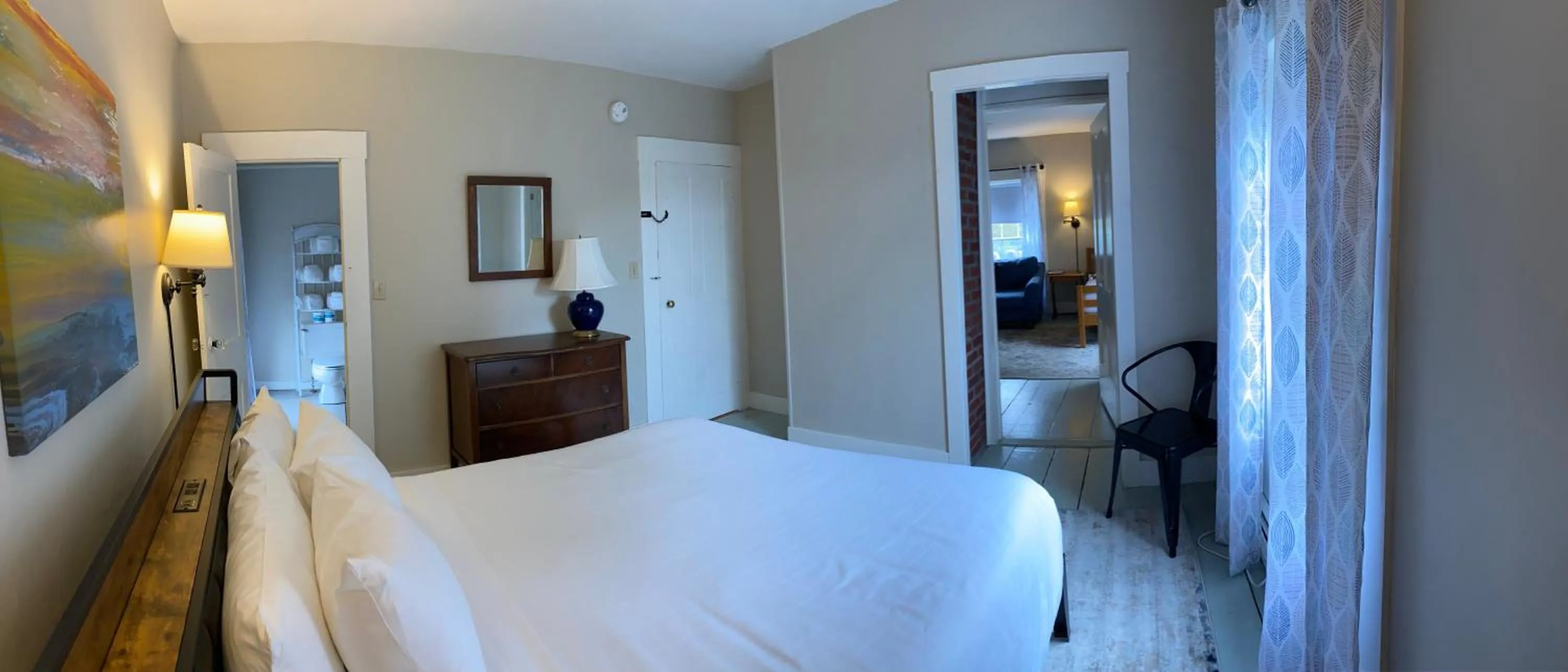 Bedroom, Bed in The Wildflower Inn