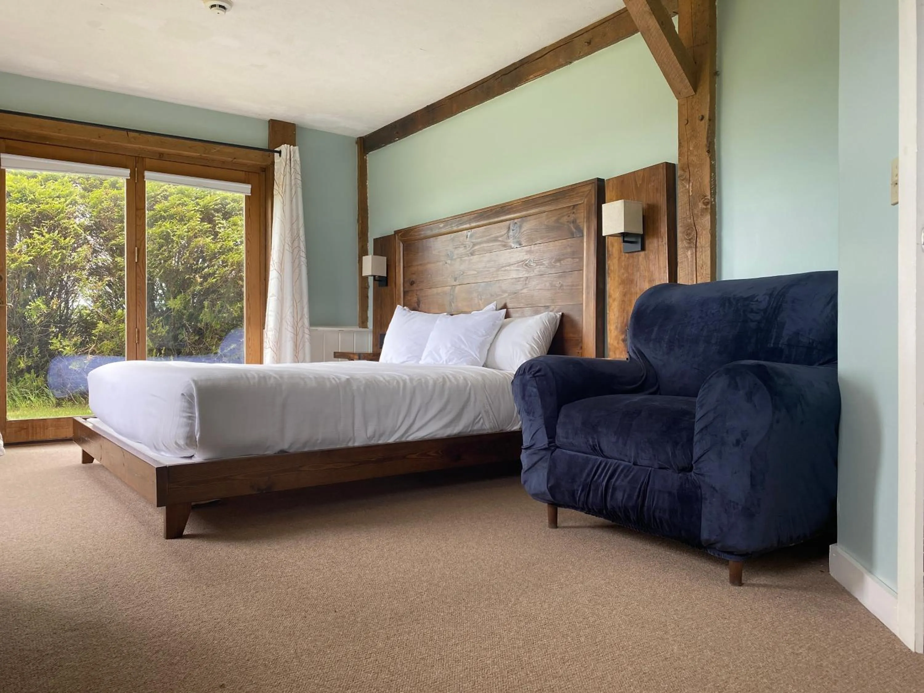 Bedroom, Bed in The Wildflower Inn