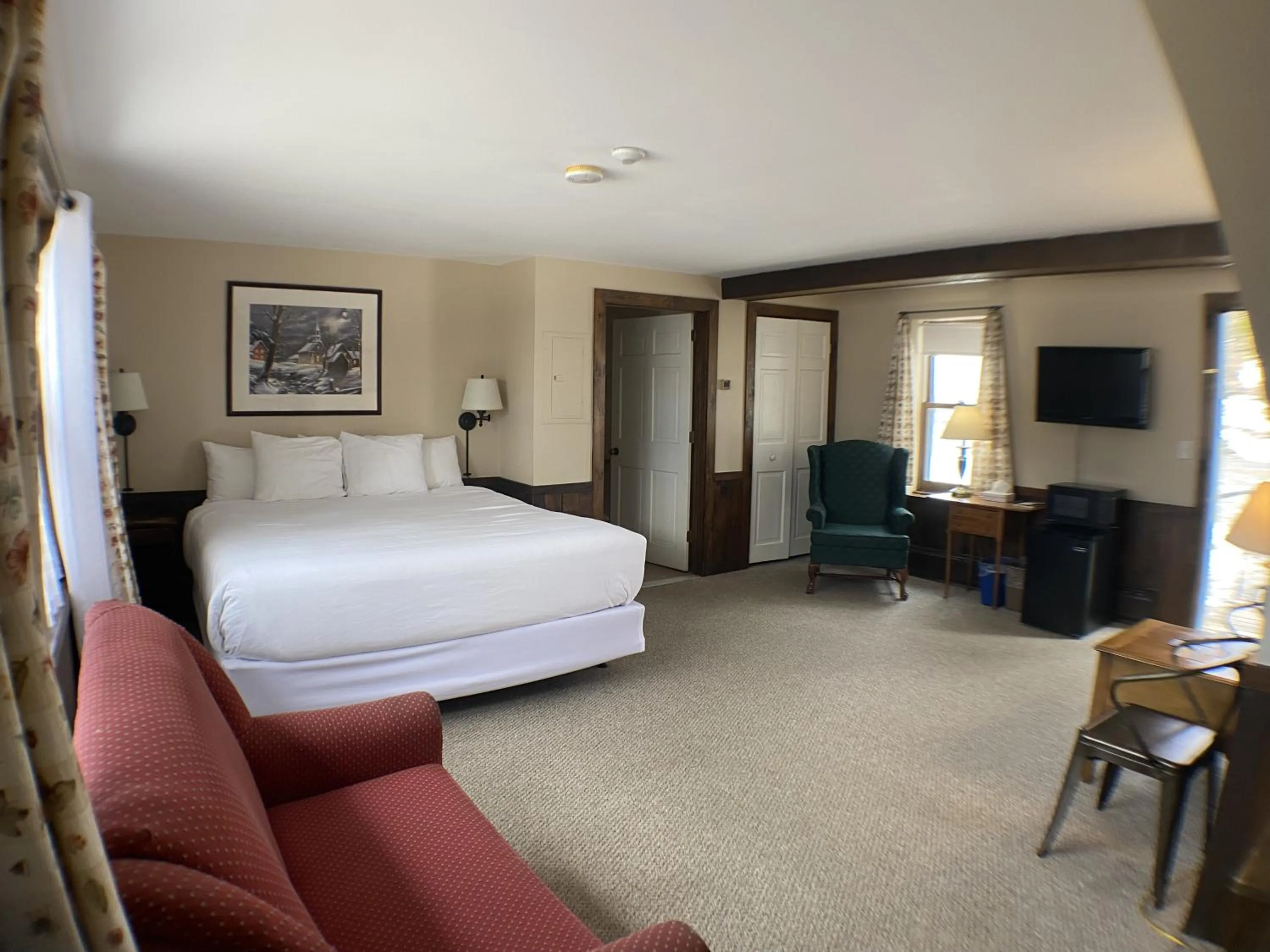 Bedroom, Bed in The Wildflower Inn