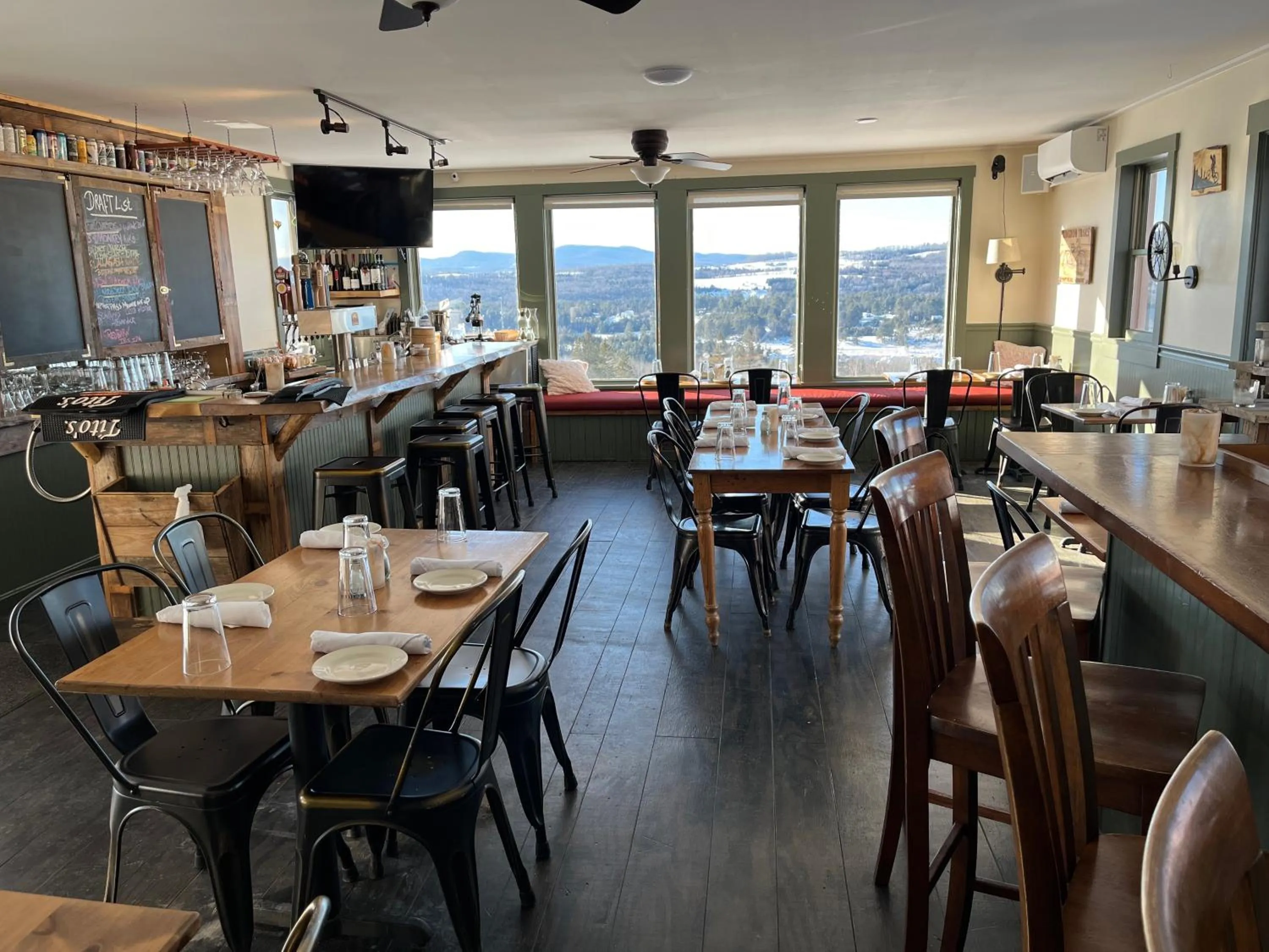 Restaurant/places to eat in The Wildflower Inn