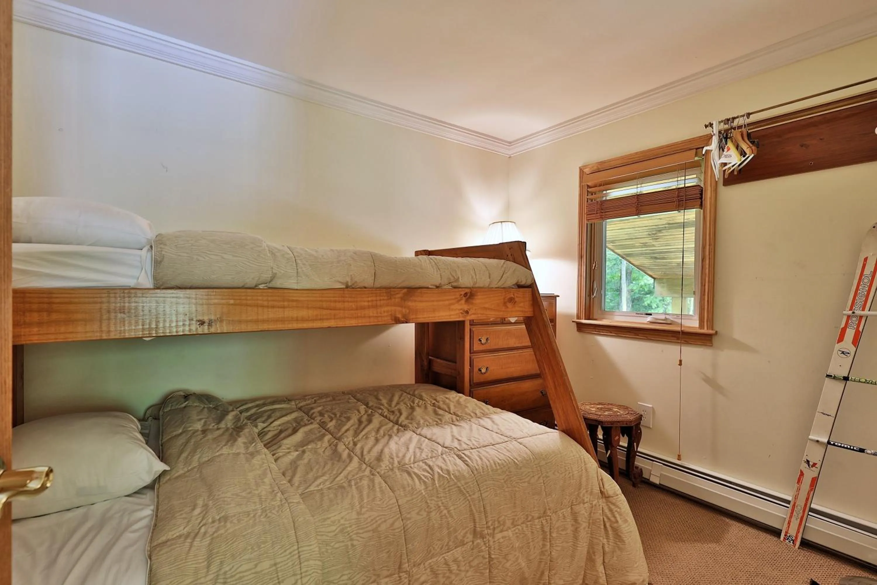 Bed in Tanglewood Chalet- 4 BR 4 BA Family Home in Killington, Perfect for Groups home