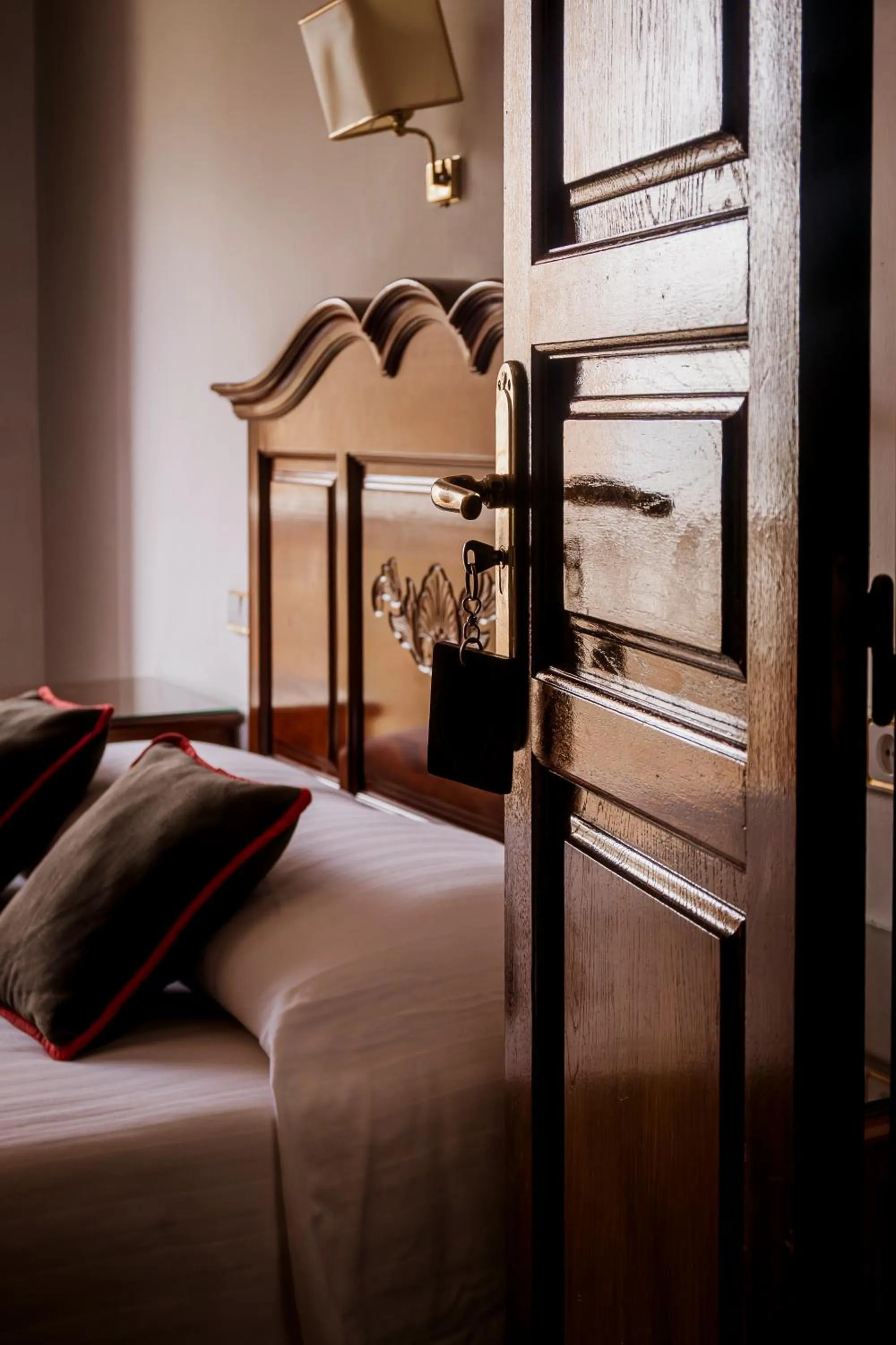 Photo of the whole room, Bed in Hotel España