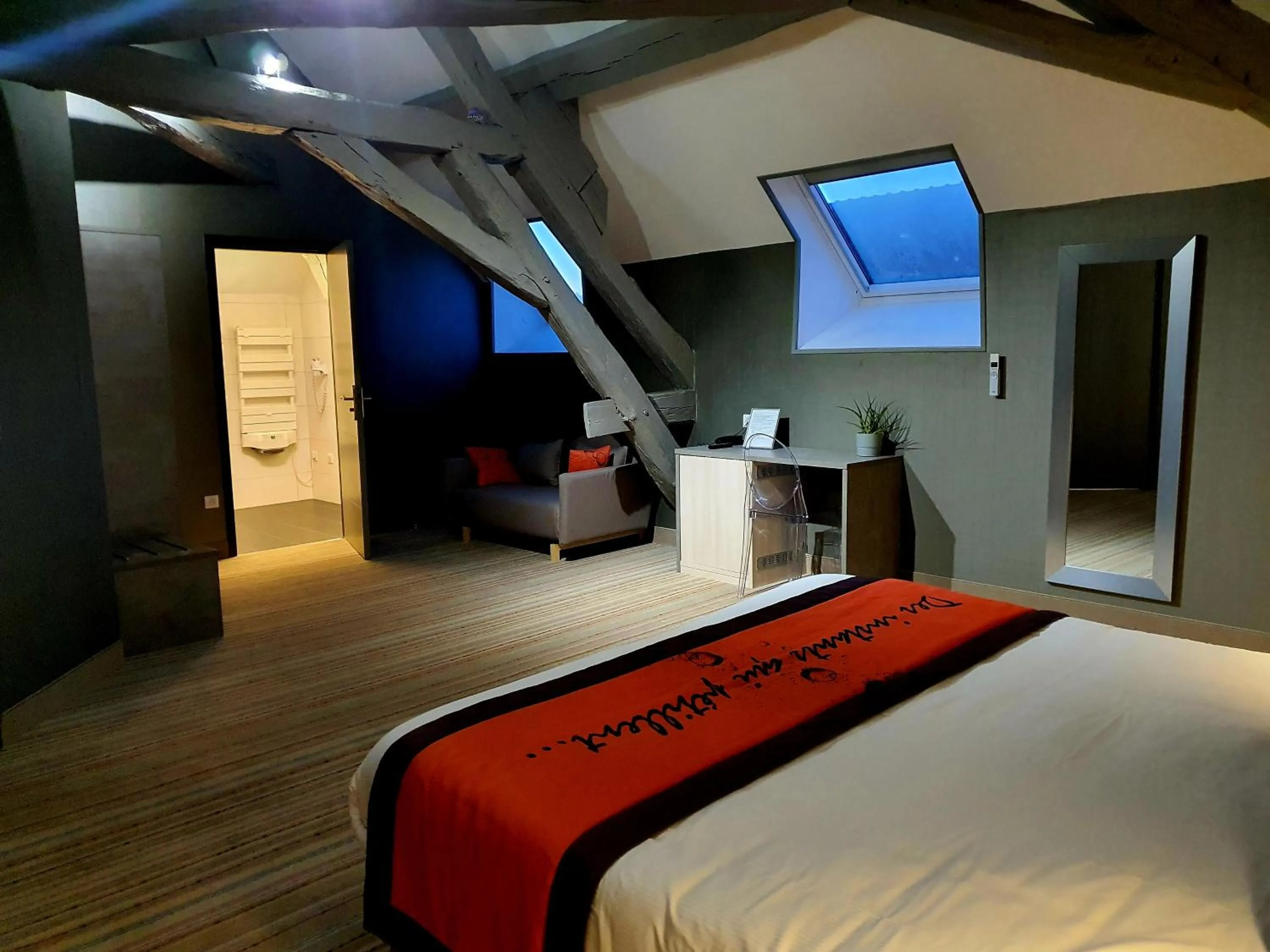 Bed in Au Coeur Des Bulles