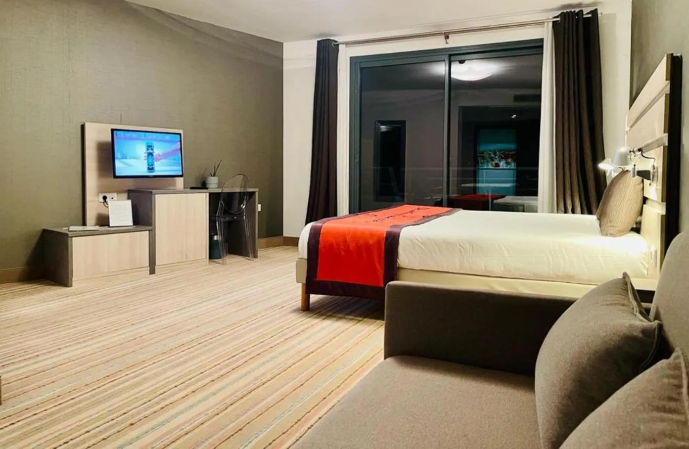 Bedroom in Au Coeur Des Bulles