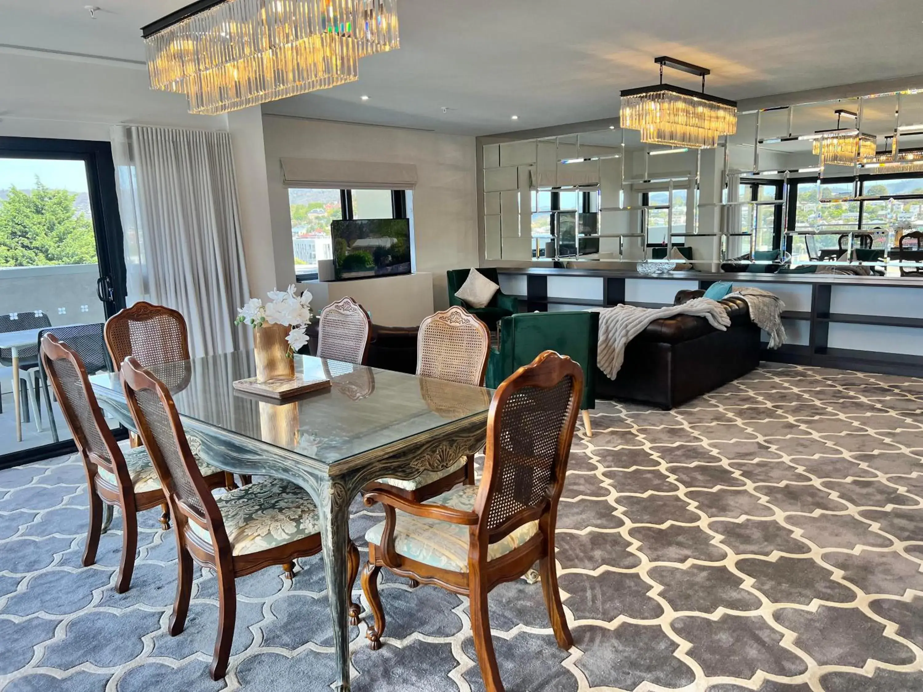 Penthouse Apartment in Sixty Six Boutique Apartments Penthouse Apartment in Sixty Six Boutique Apartments