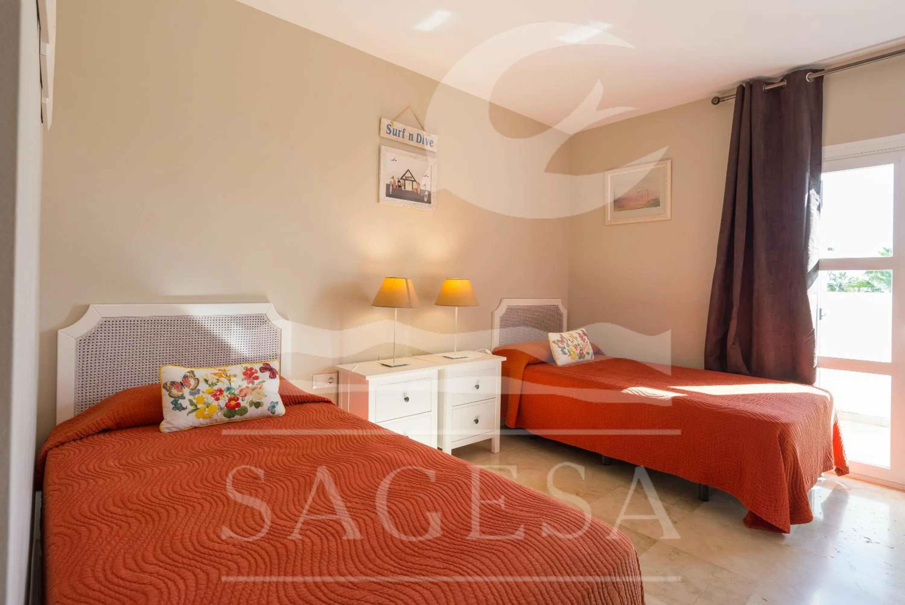 Bedroom, Bed in Jardines de las Golondrinas