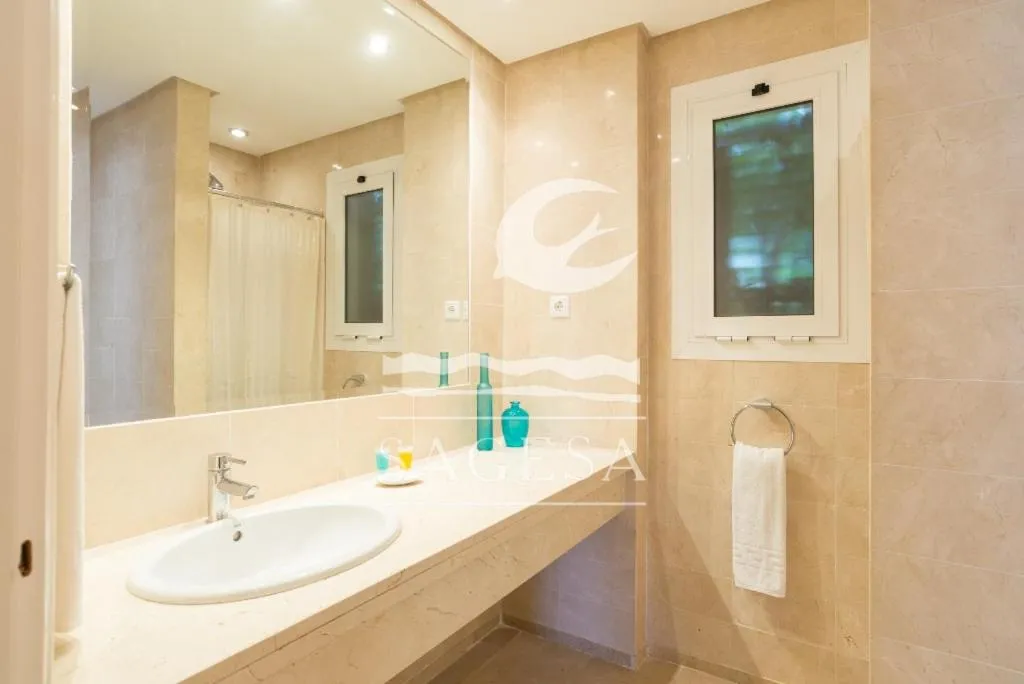 Bathroom in Jardines de las Golondrinas