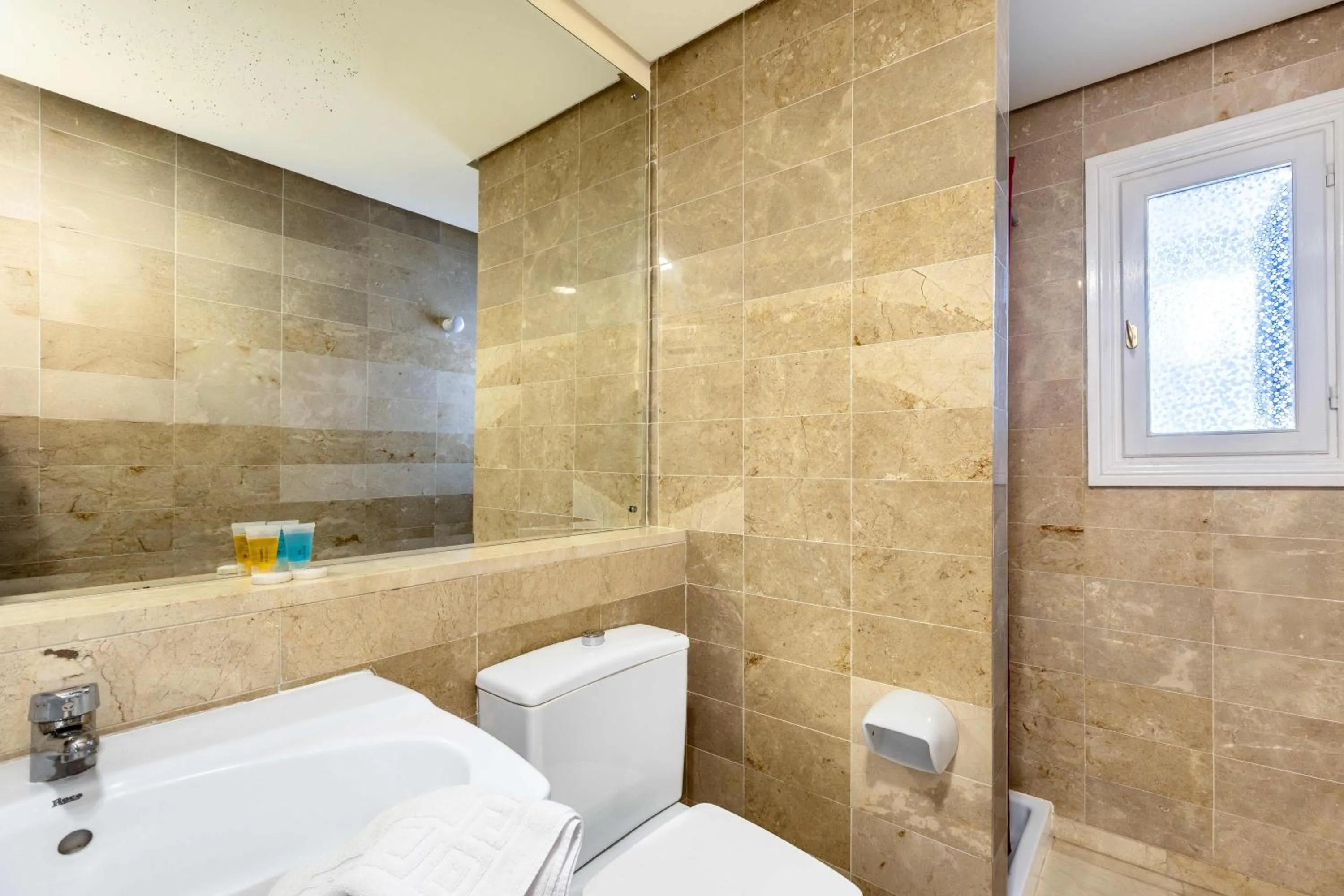 Bathroom in Jardines de las Golondrinas