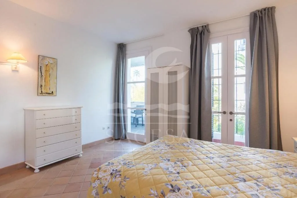 Bedroom, Bed in Jardines de las Golondrinas