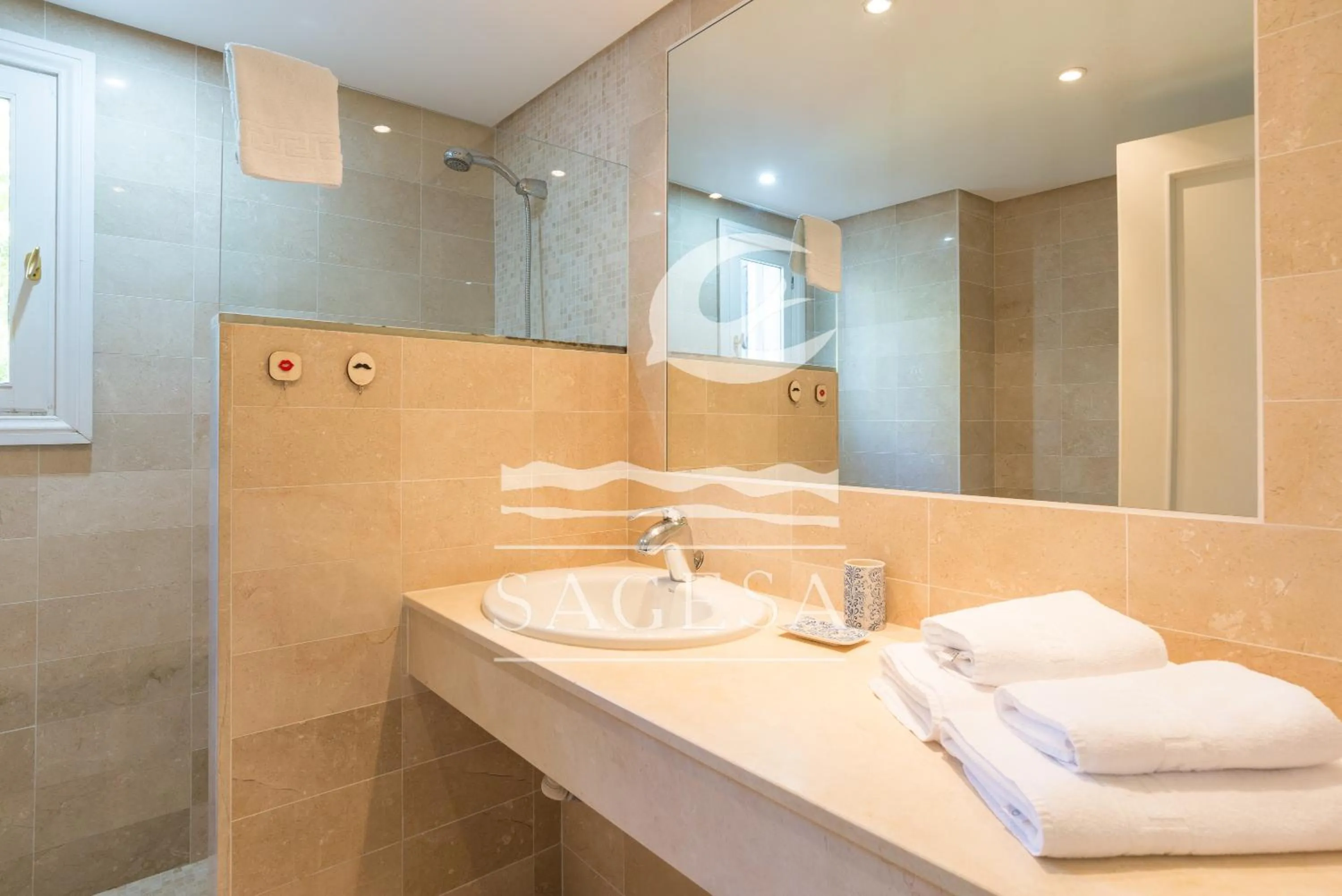 Bathroom in Jardines de las Golondrinas