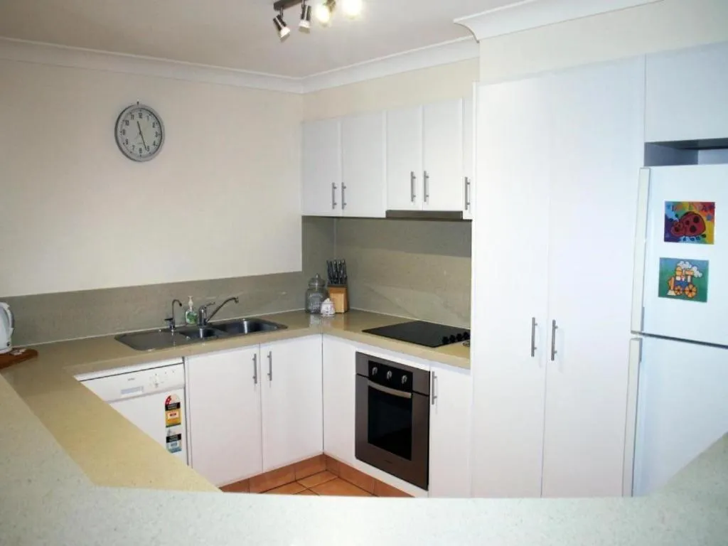 Paradise Grove Holiday Apartments