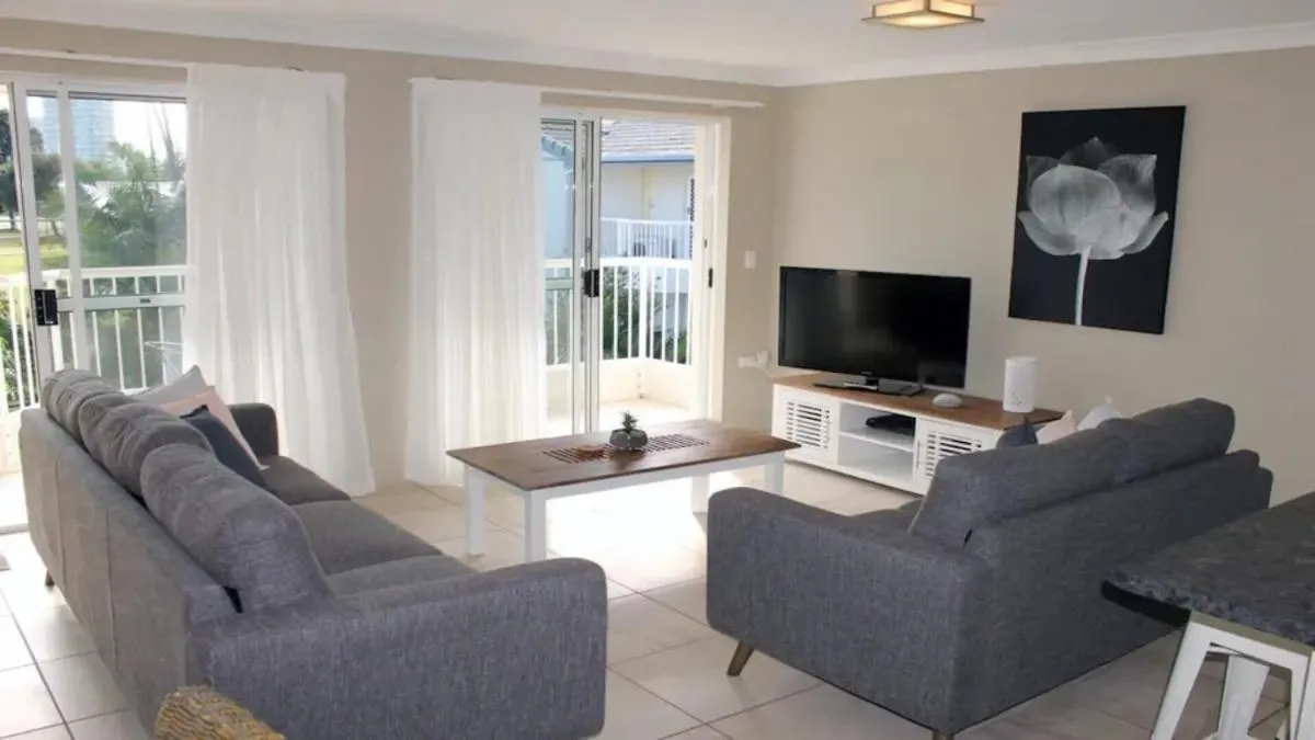 Paradise Grove Holiday Apartments
