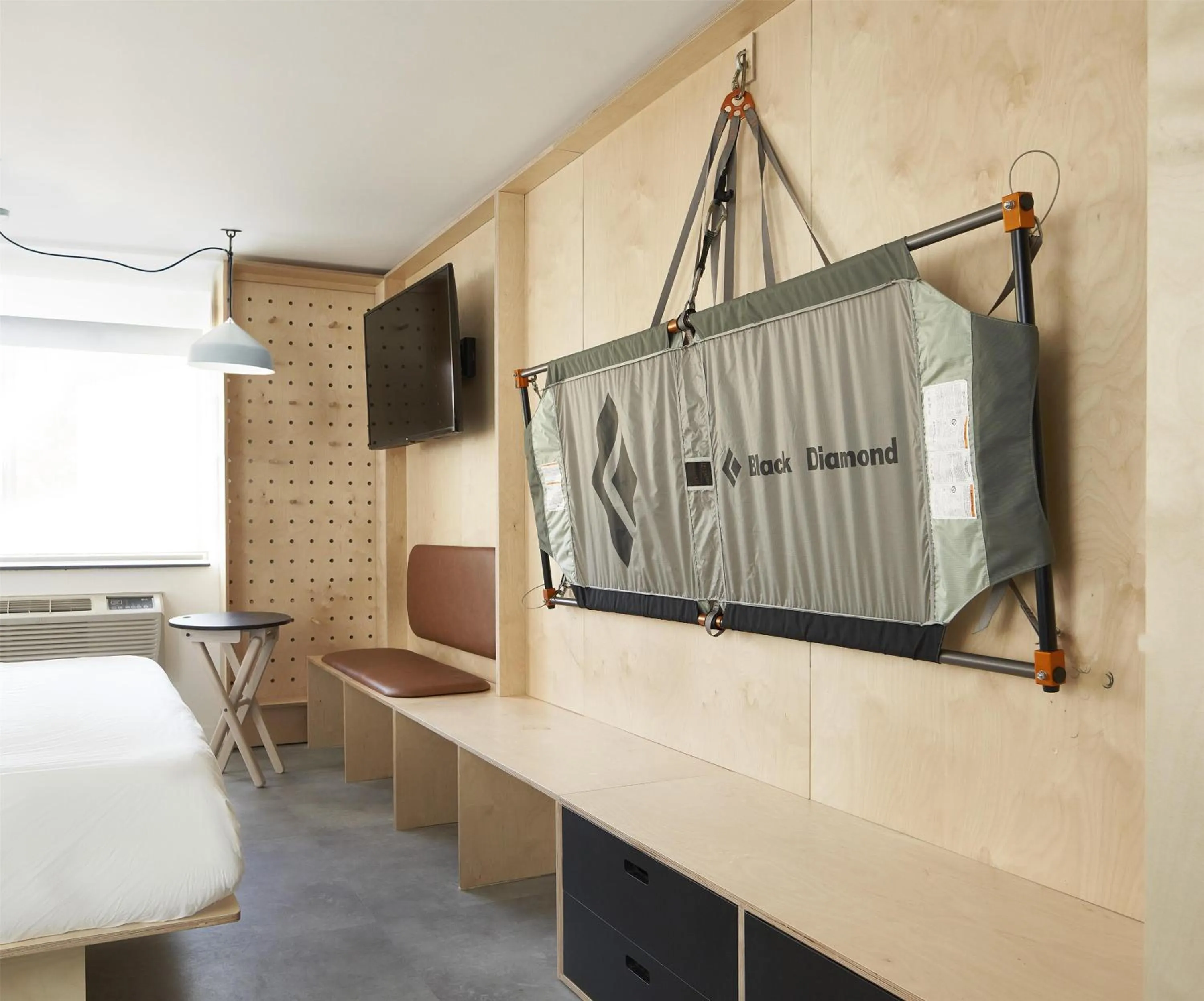 Bed in Slackline Moab, Outset Collection by Hilton