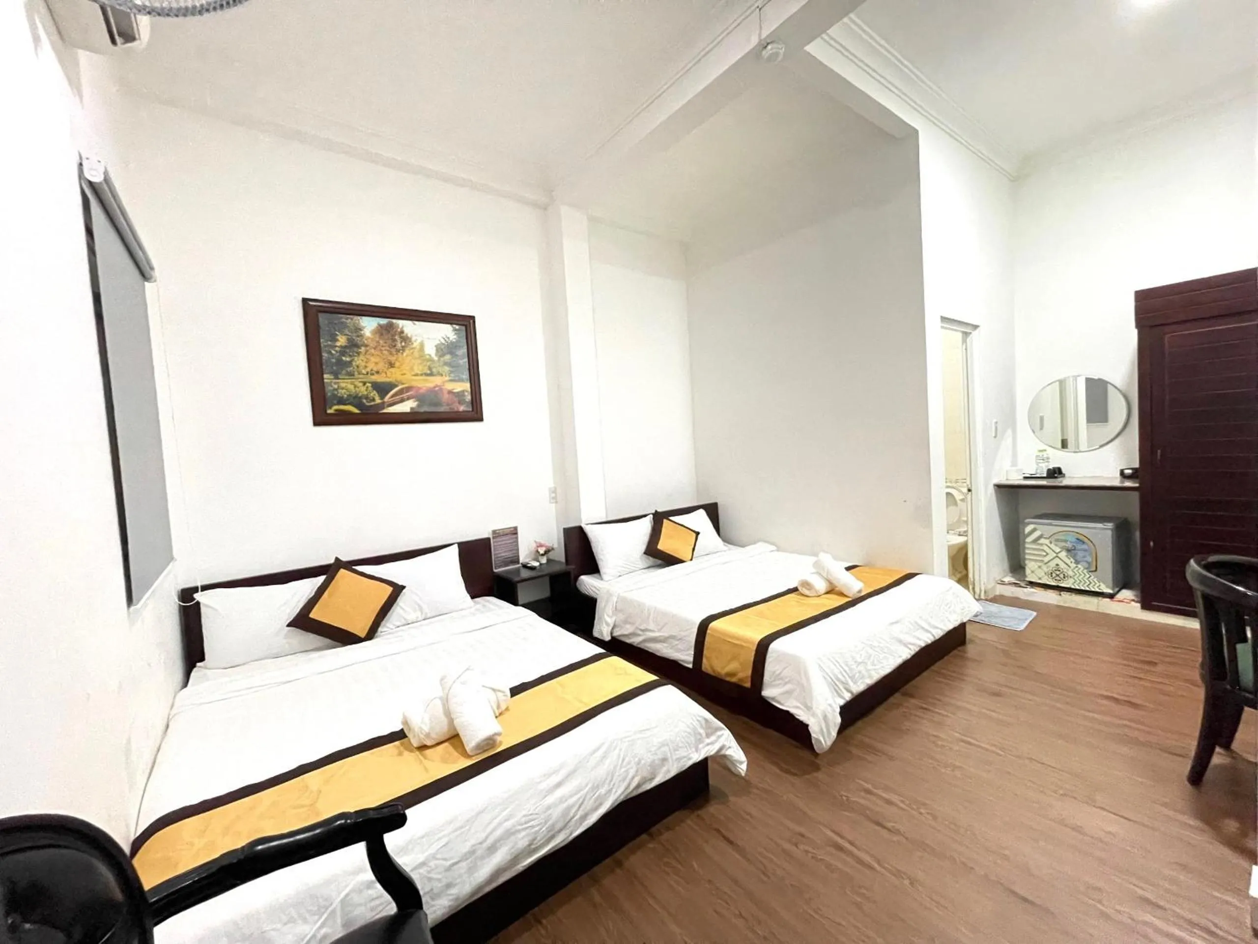 Photo of the whole room, Bed in Hotel Đông Nhi
