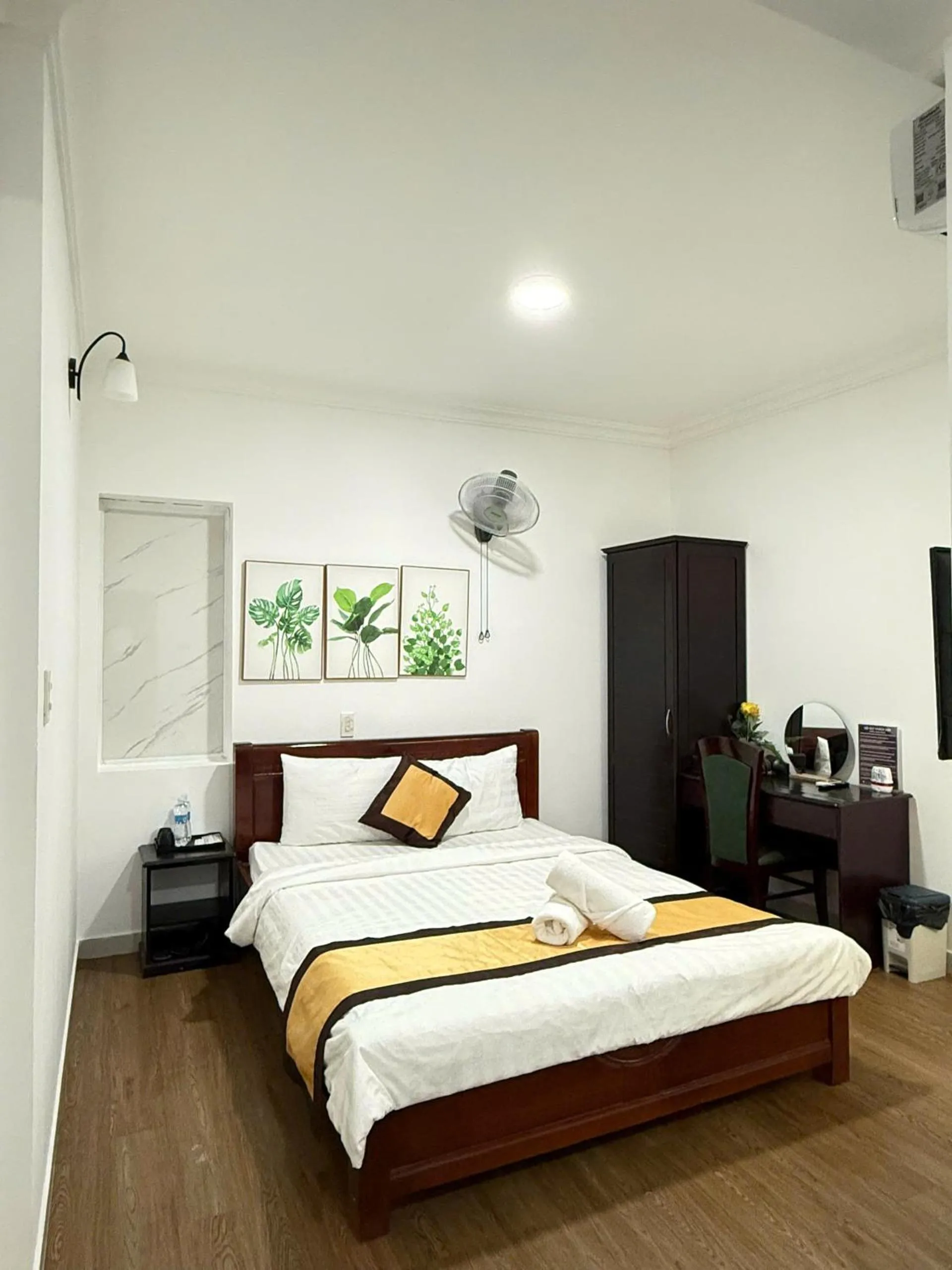 Bed in Hotel Đông Nhi
