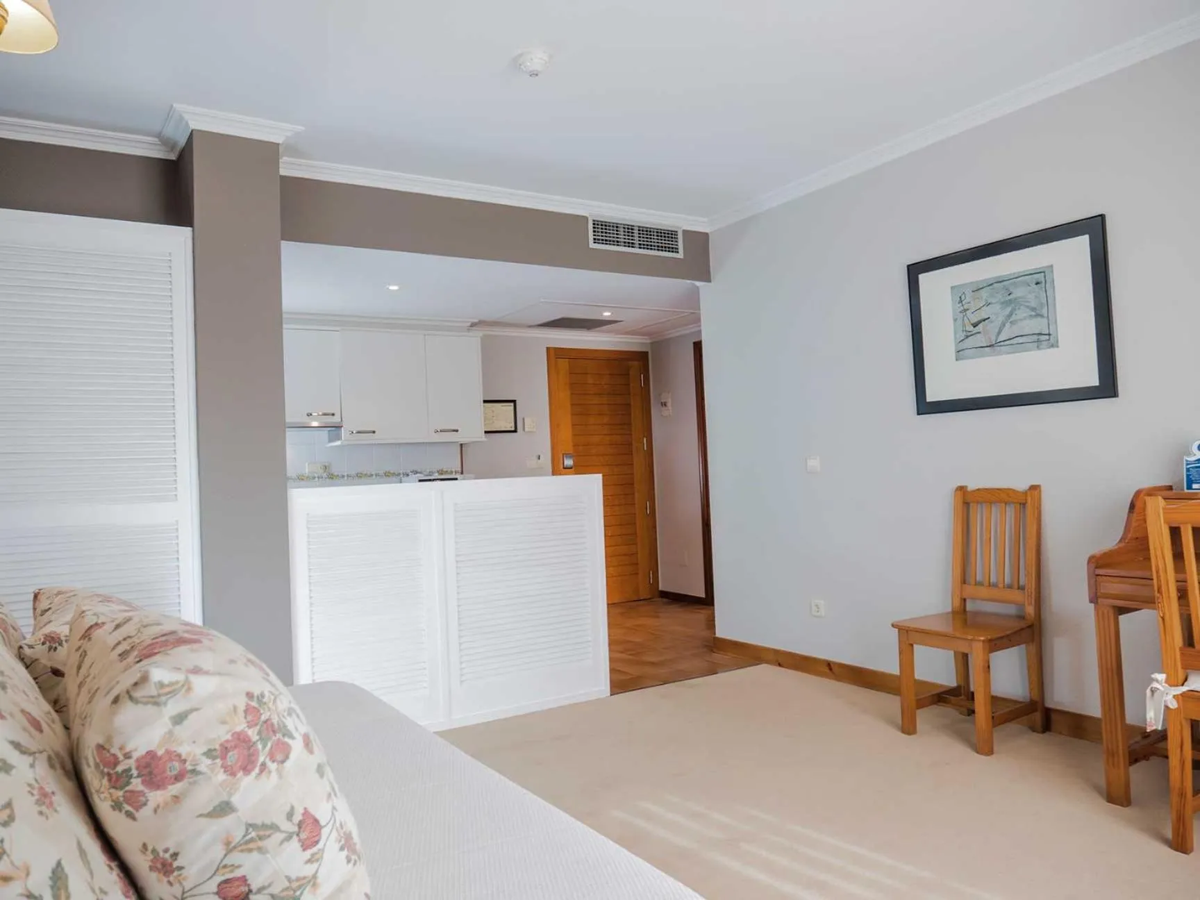 Kitchen or kitchenette in Hotel Spa Bosque Mar