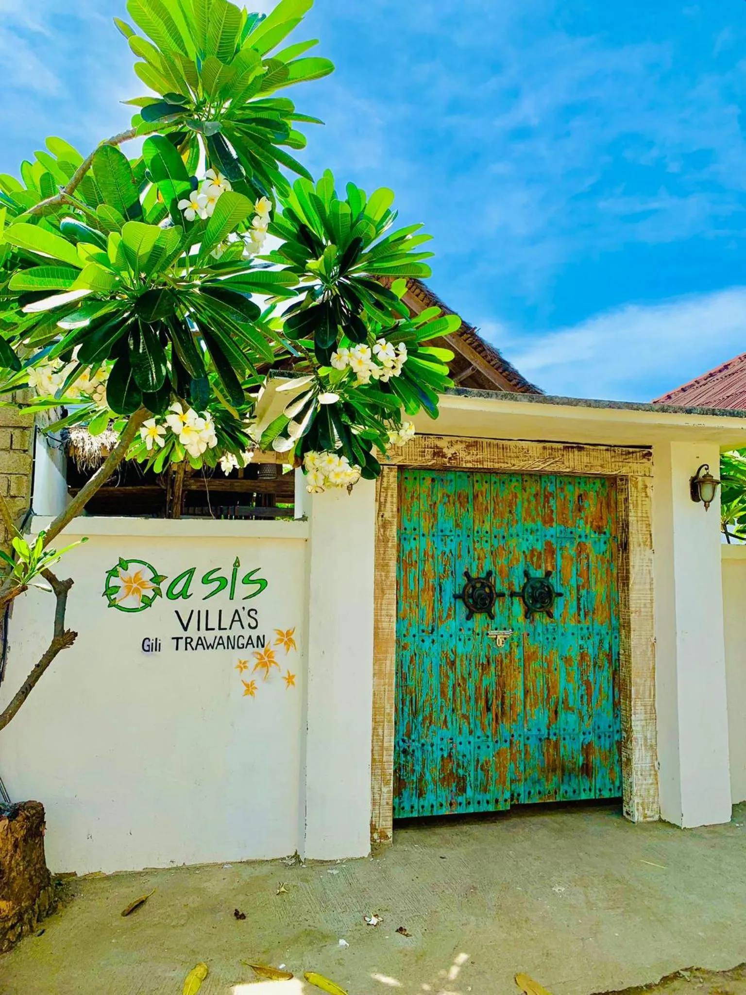 Property building in Oasis Villas