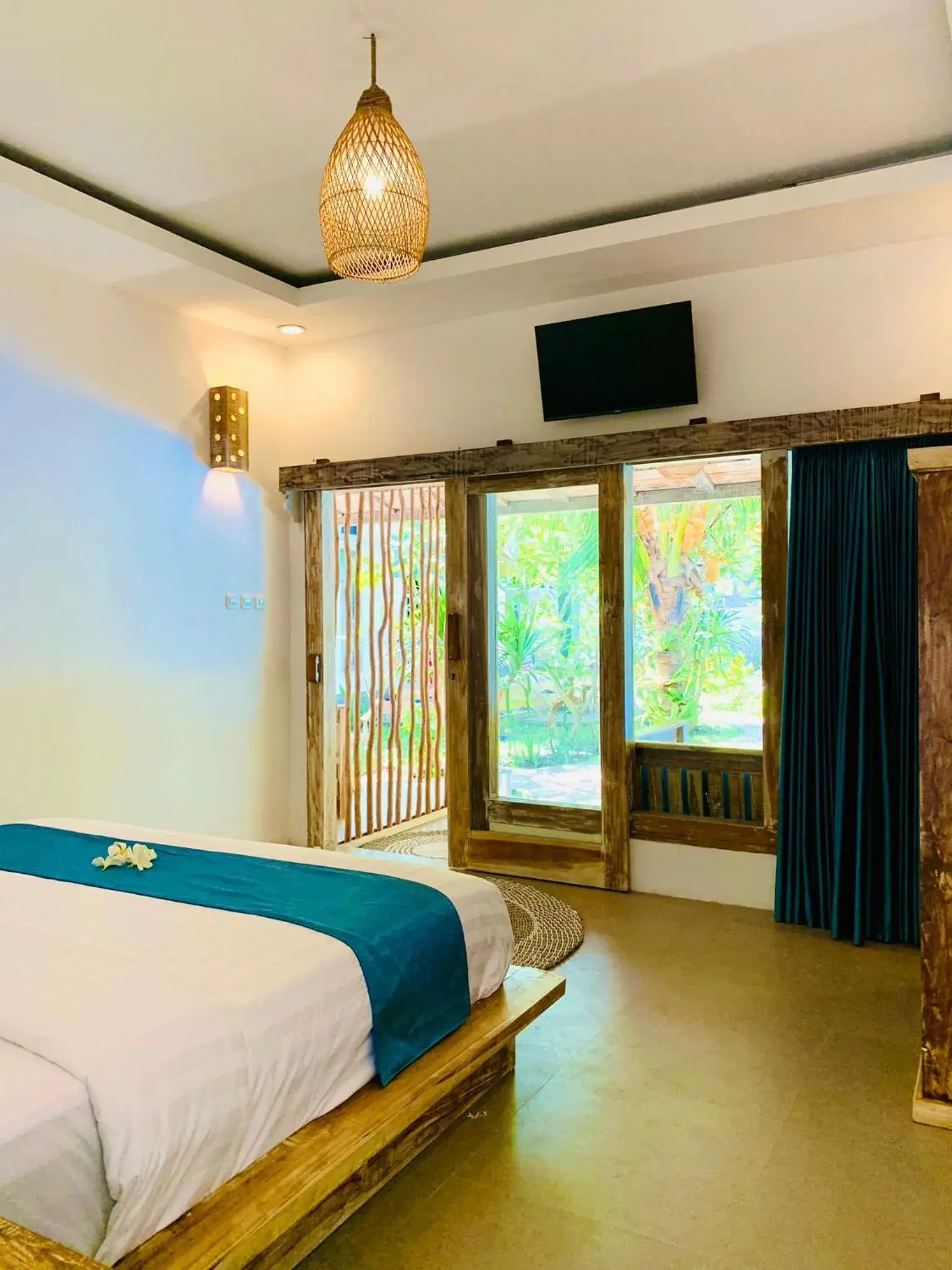 TV and multimedia, Bed in Oasis Villas TV and multimedia, Bed in Oasis Villas