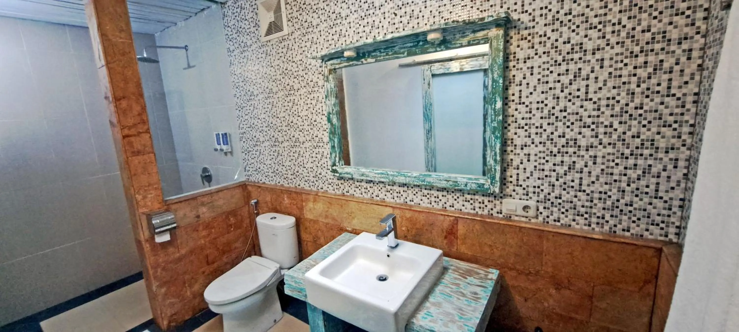 Shower in Oasis Villas