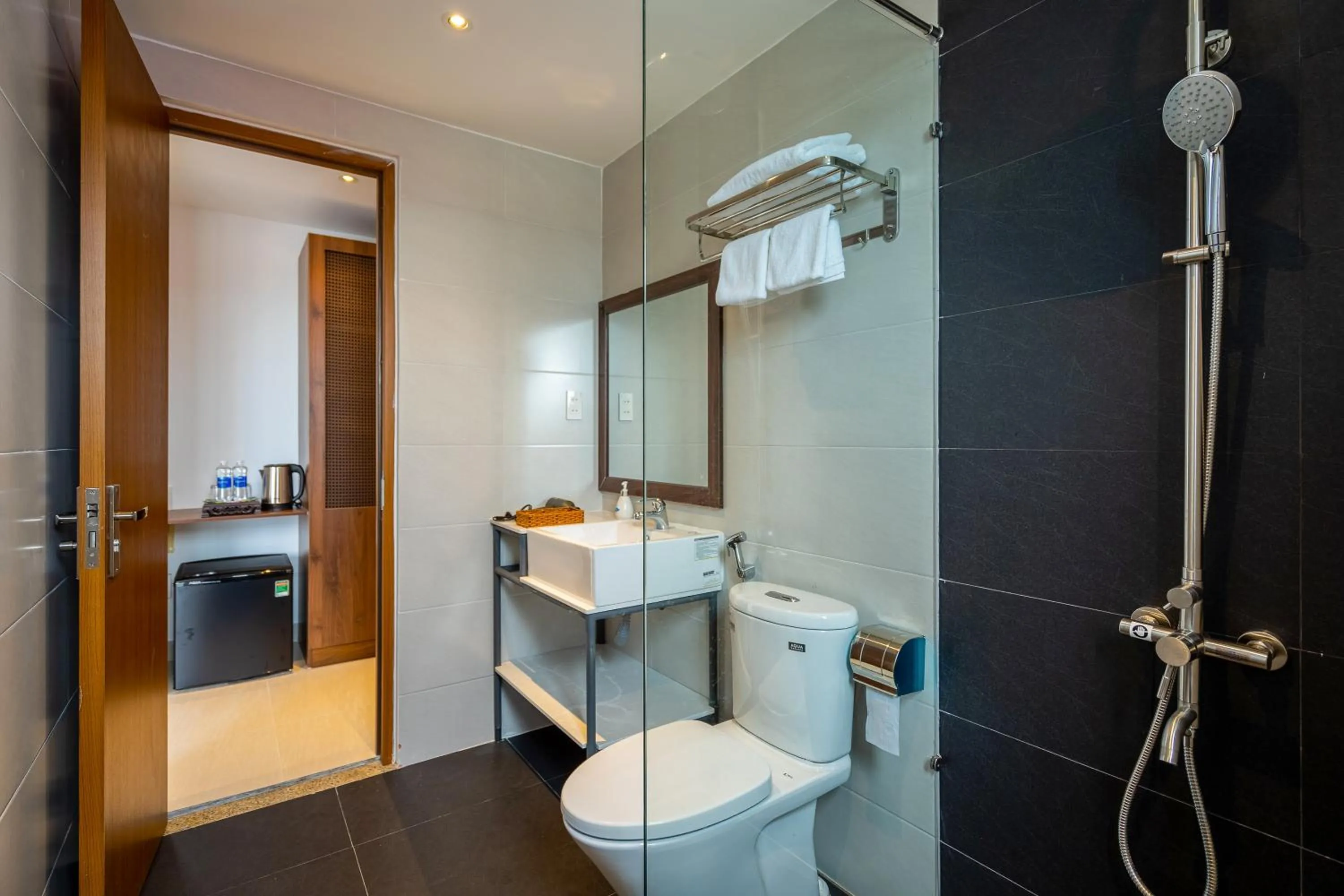 Shower in The Present River Villa Hoi An