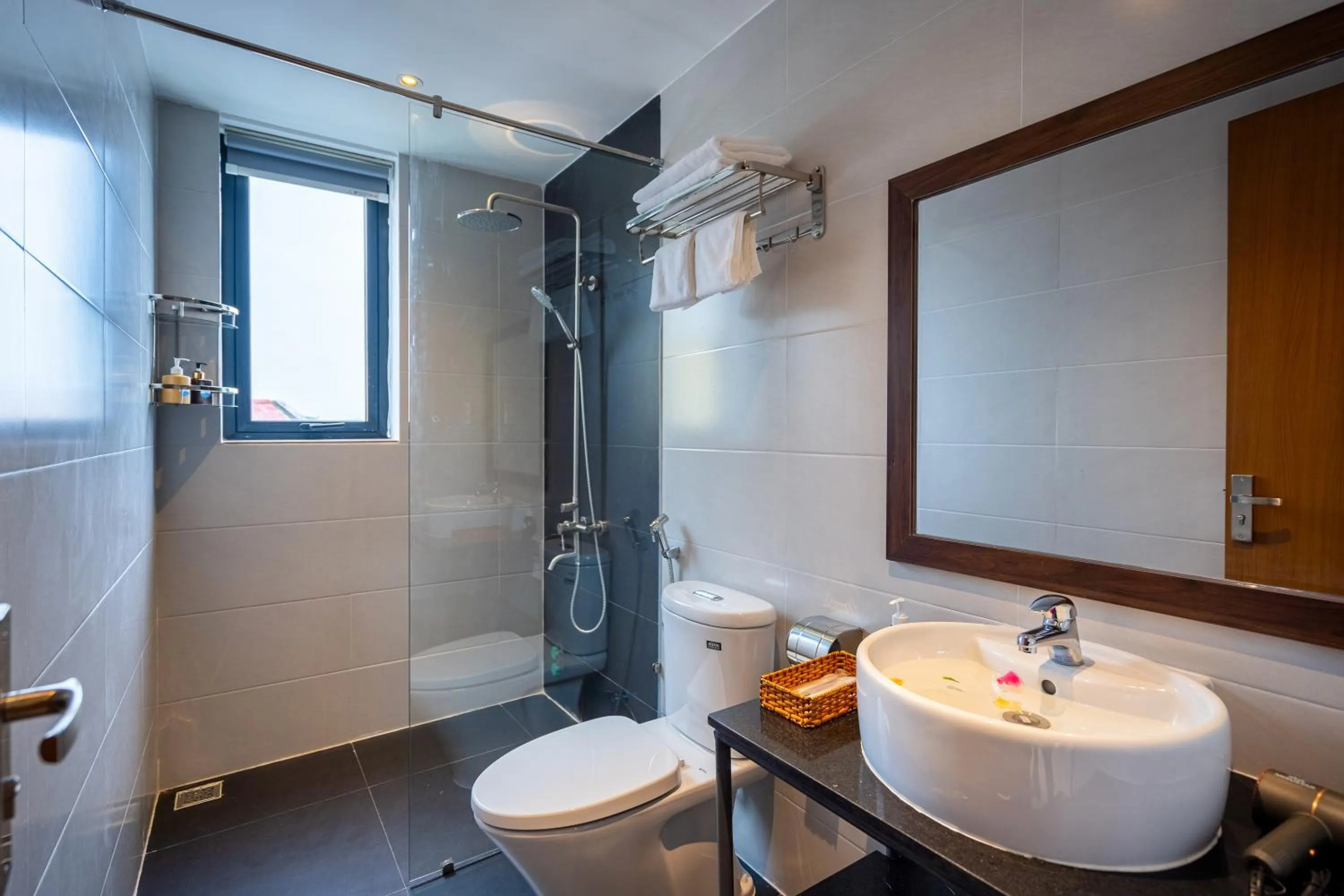 Bathroom in The Present River Villa Hoi An