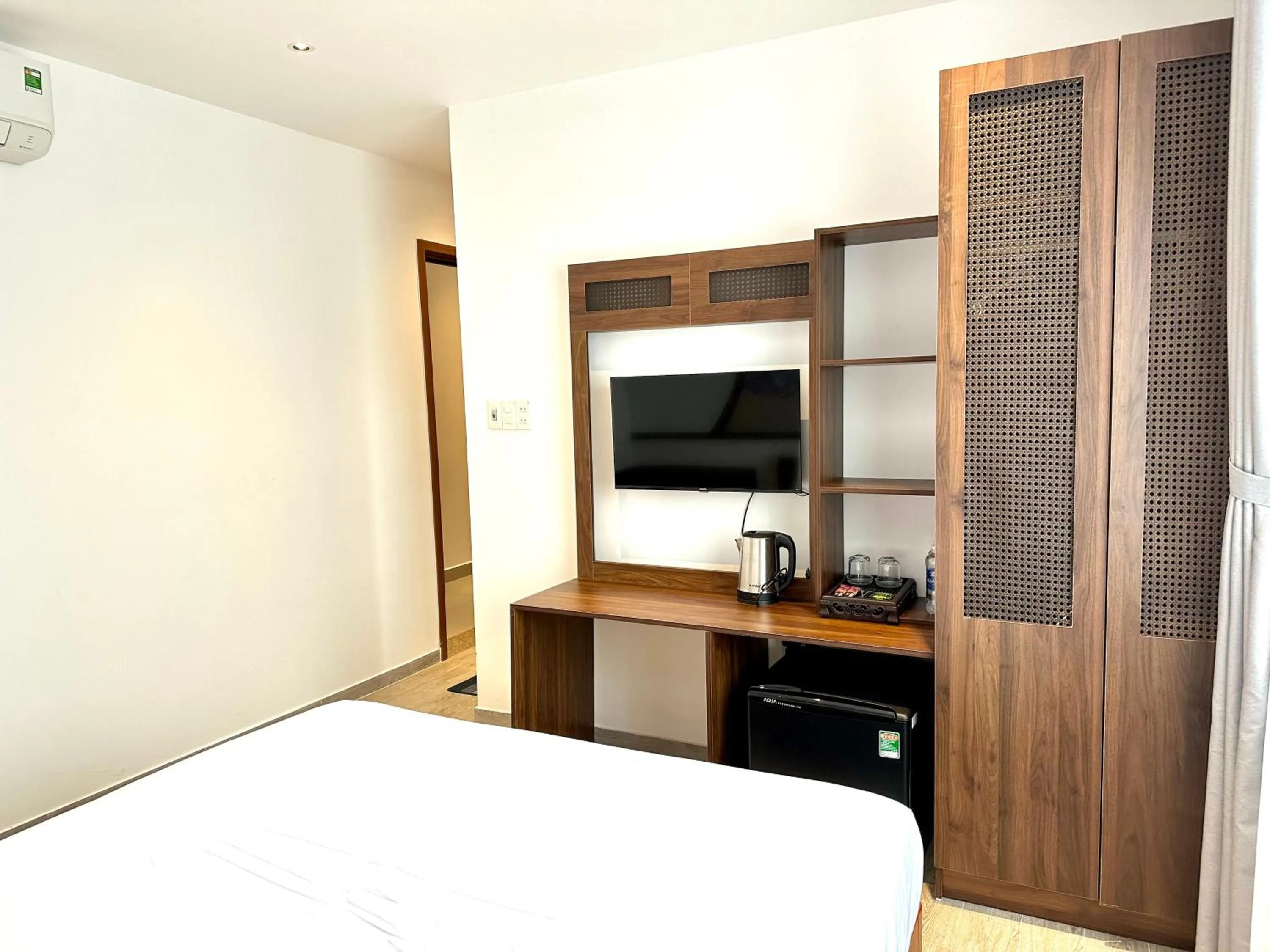 TV and multimedia, Bed in The Present River Villa Hoi An