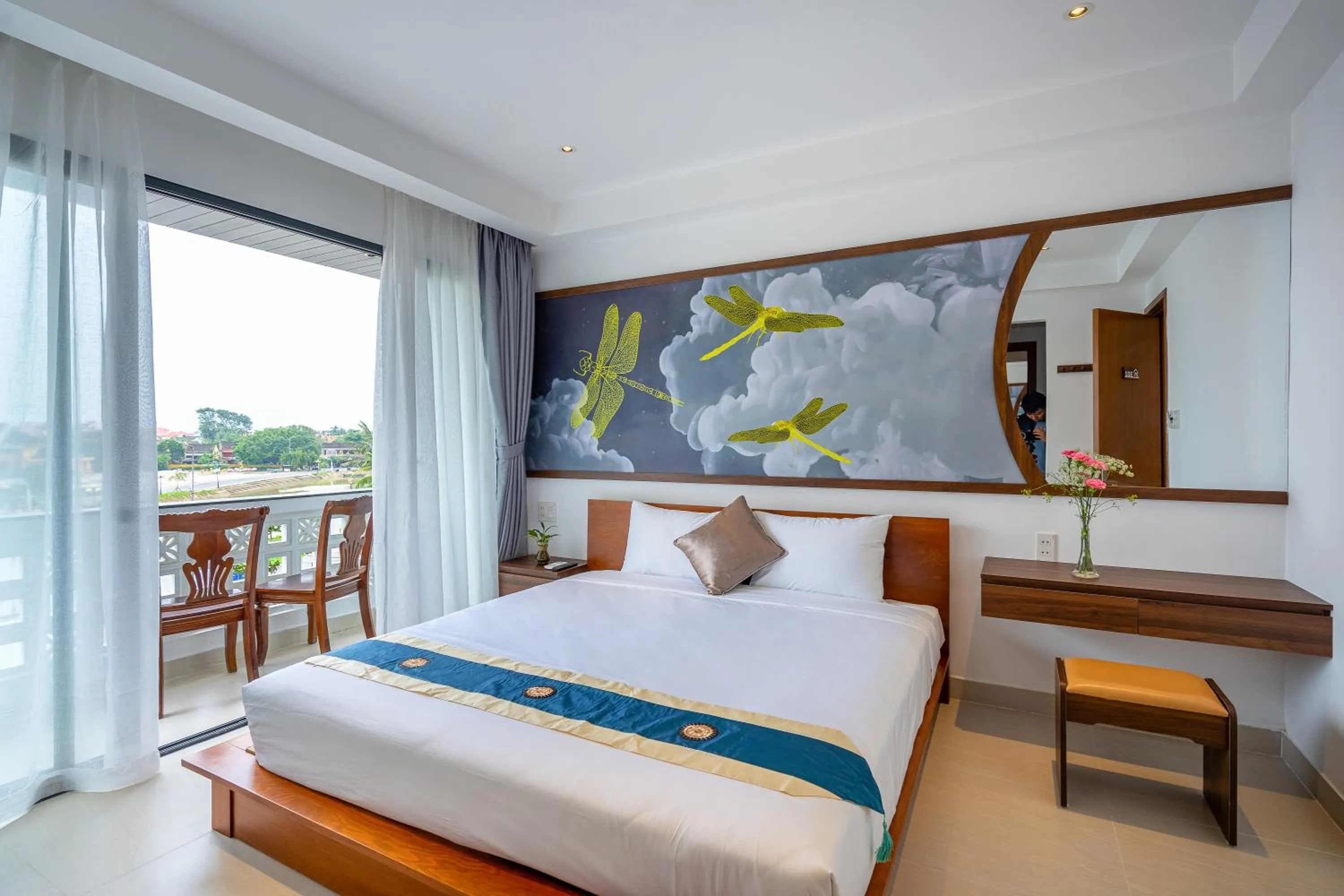 Photo of the whole room, Bed in The Present River Villa Hoi An